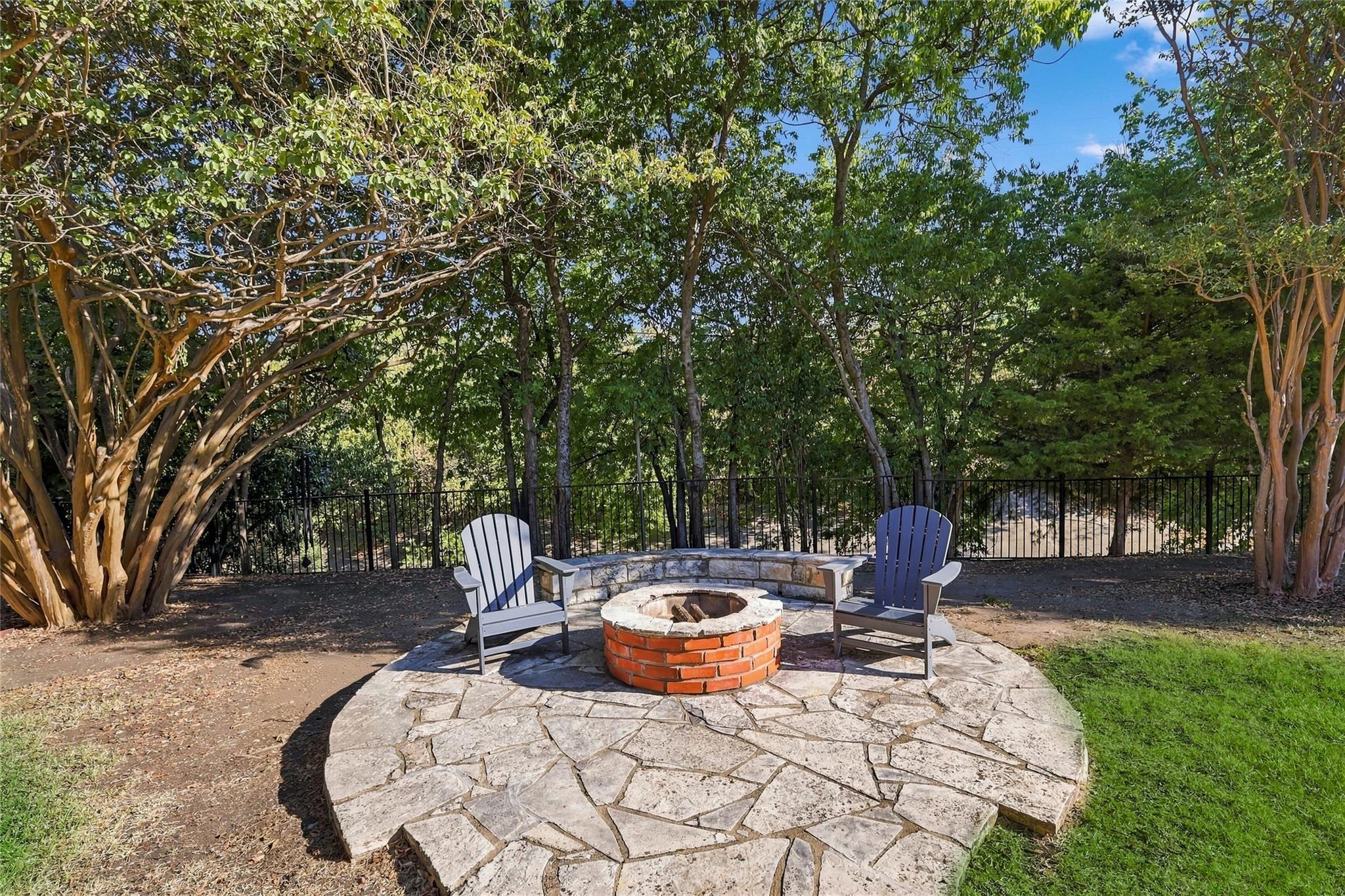 main property photo 30