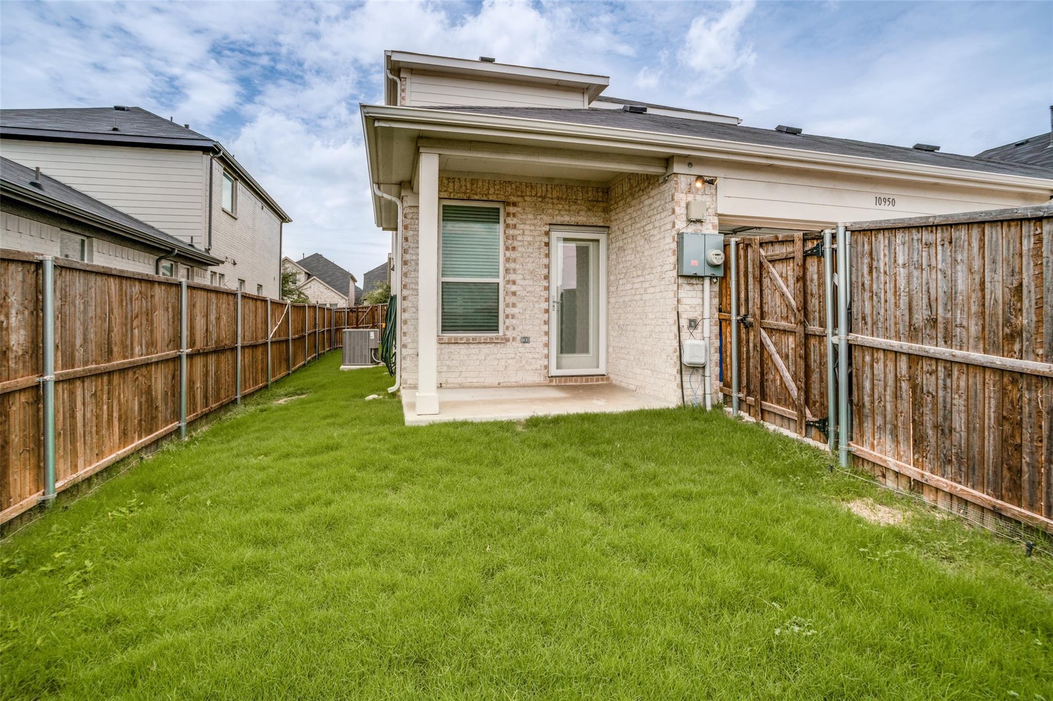 main property photo 19