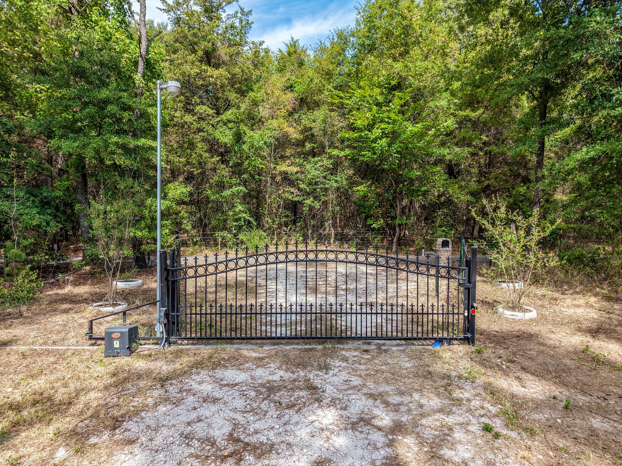 main property photo 20