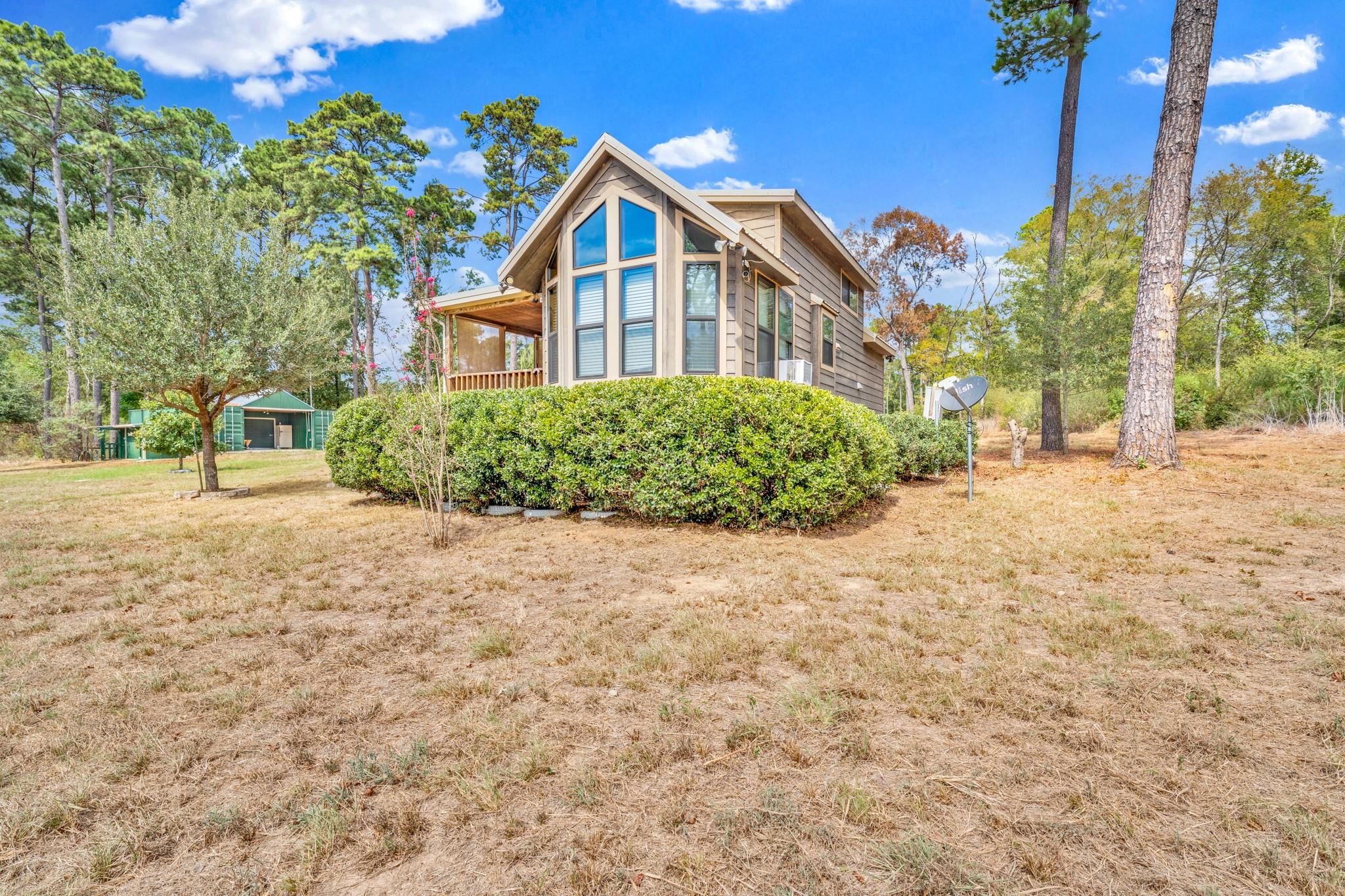 main property photo 22