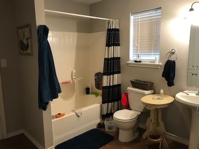 main property photo 14