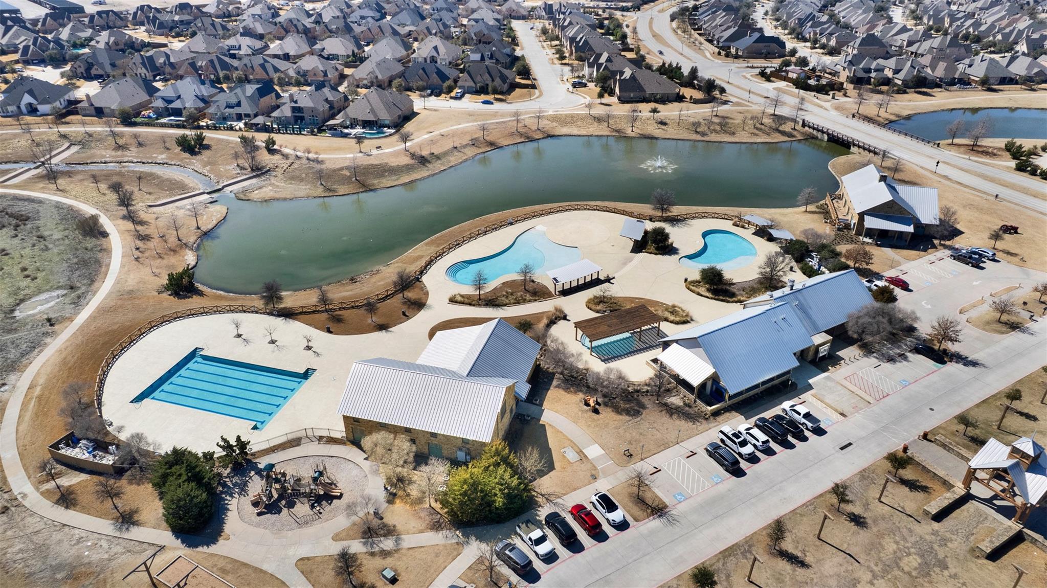 main property photo 3