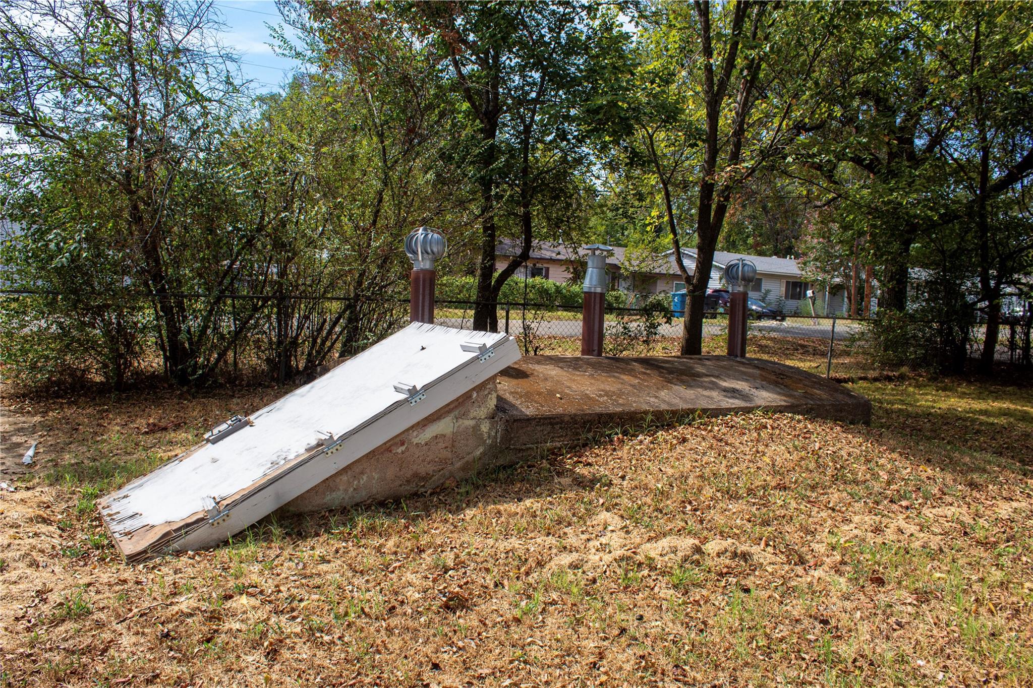 main property photo 17