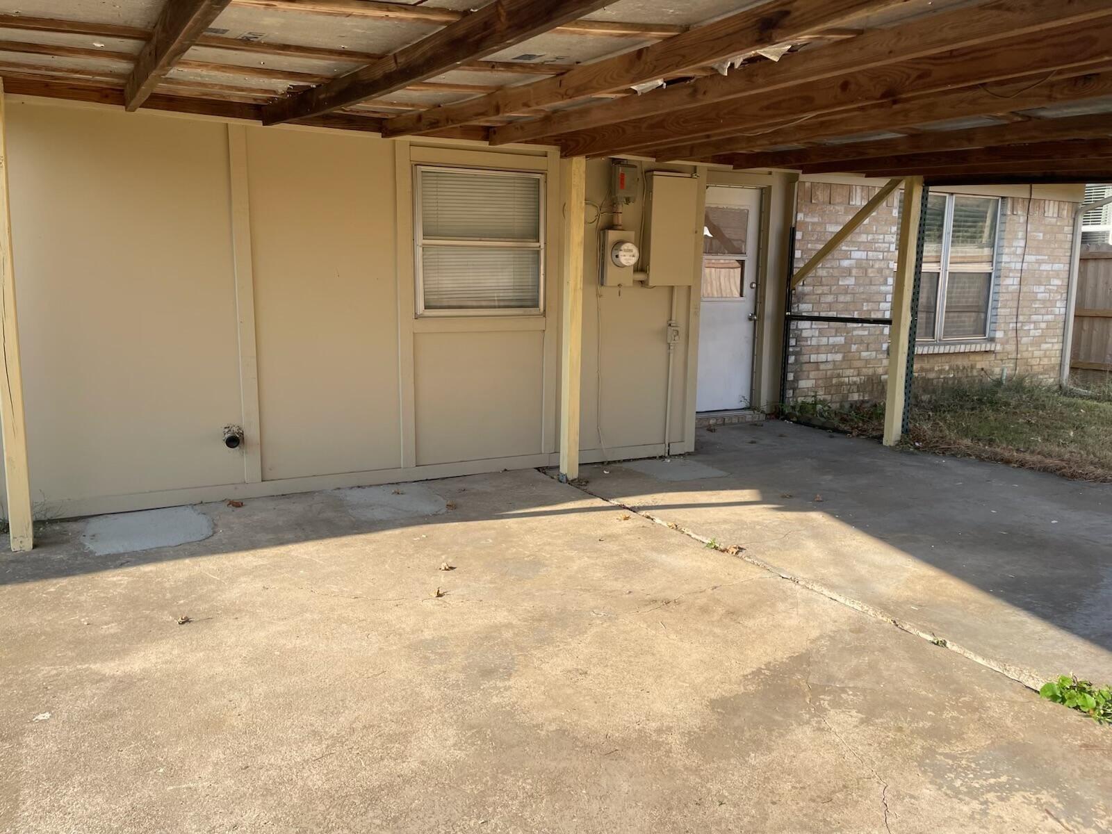 main property photo 29
