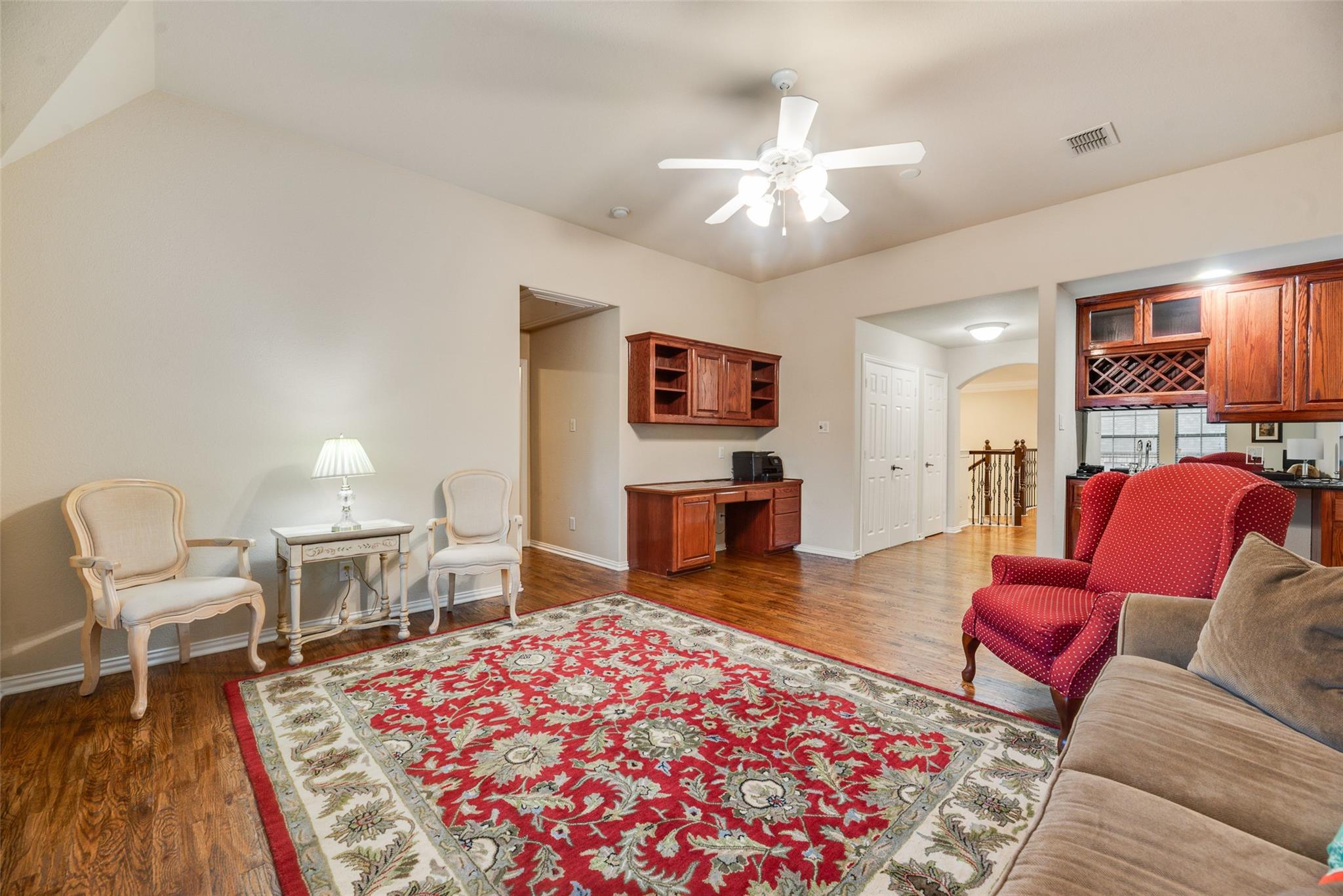 main property photo 25
