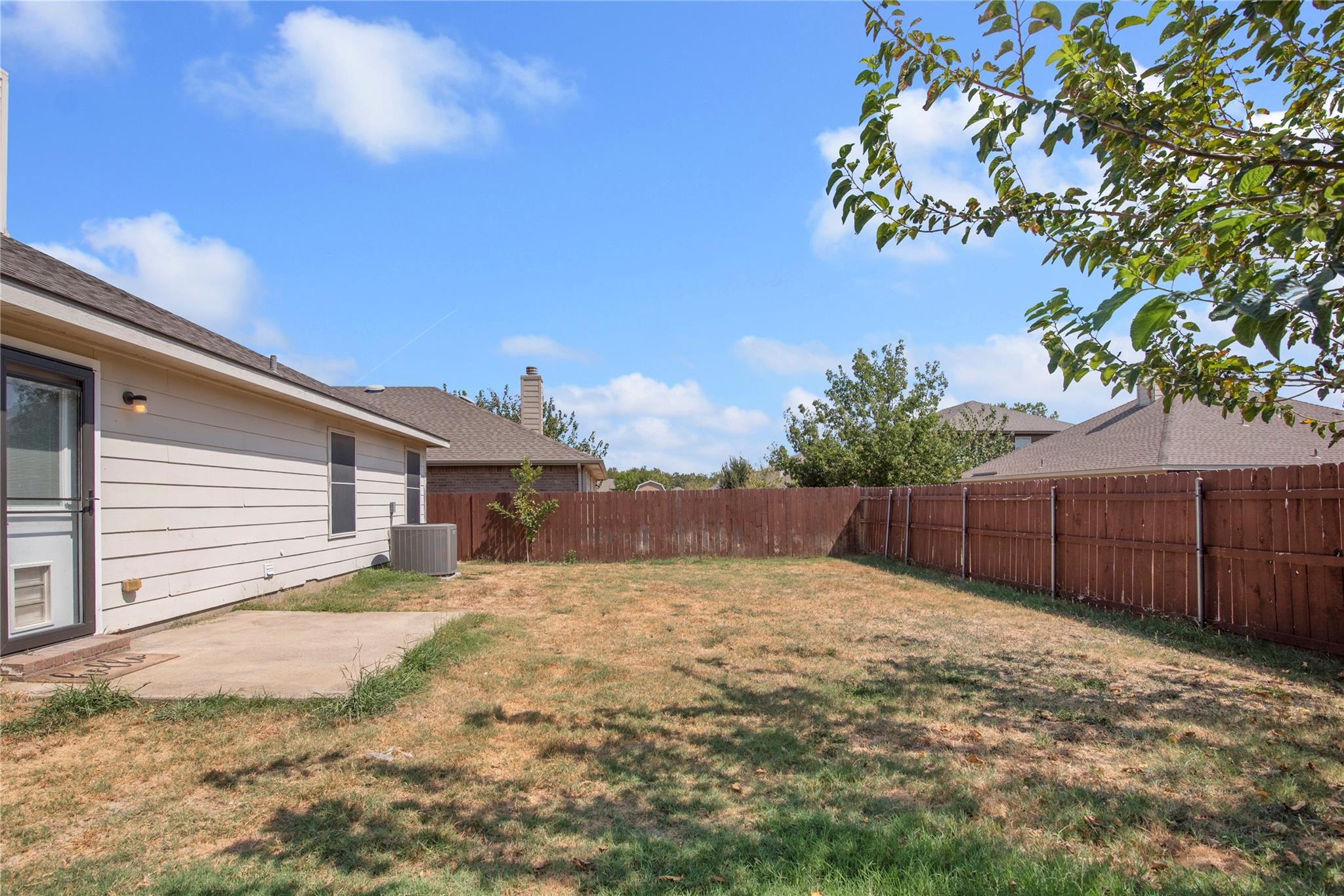 main property photo 15