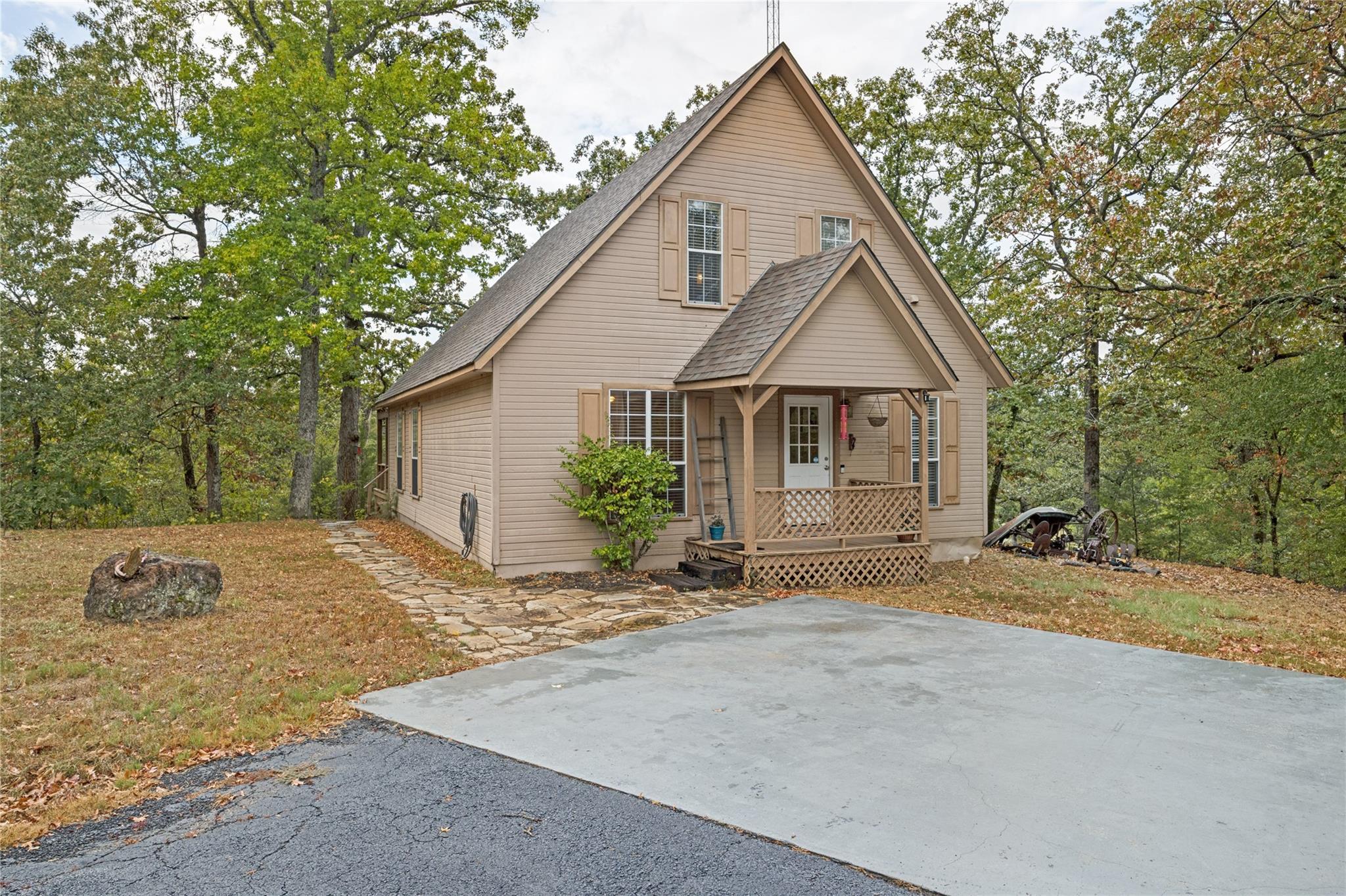 main property photo 5
