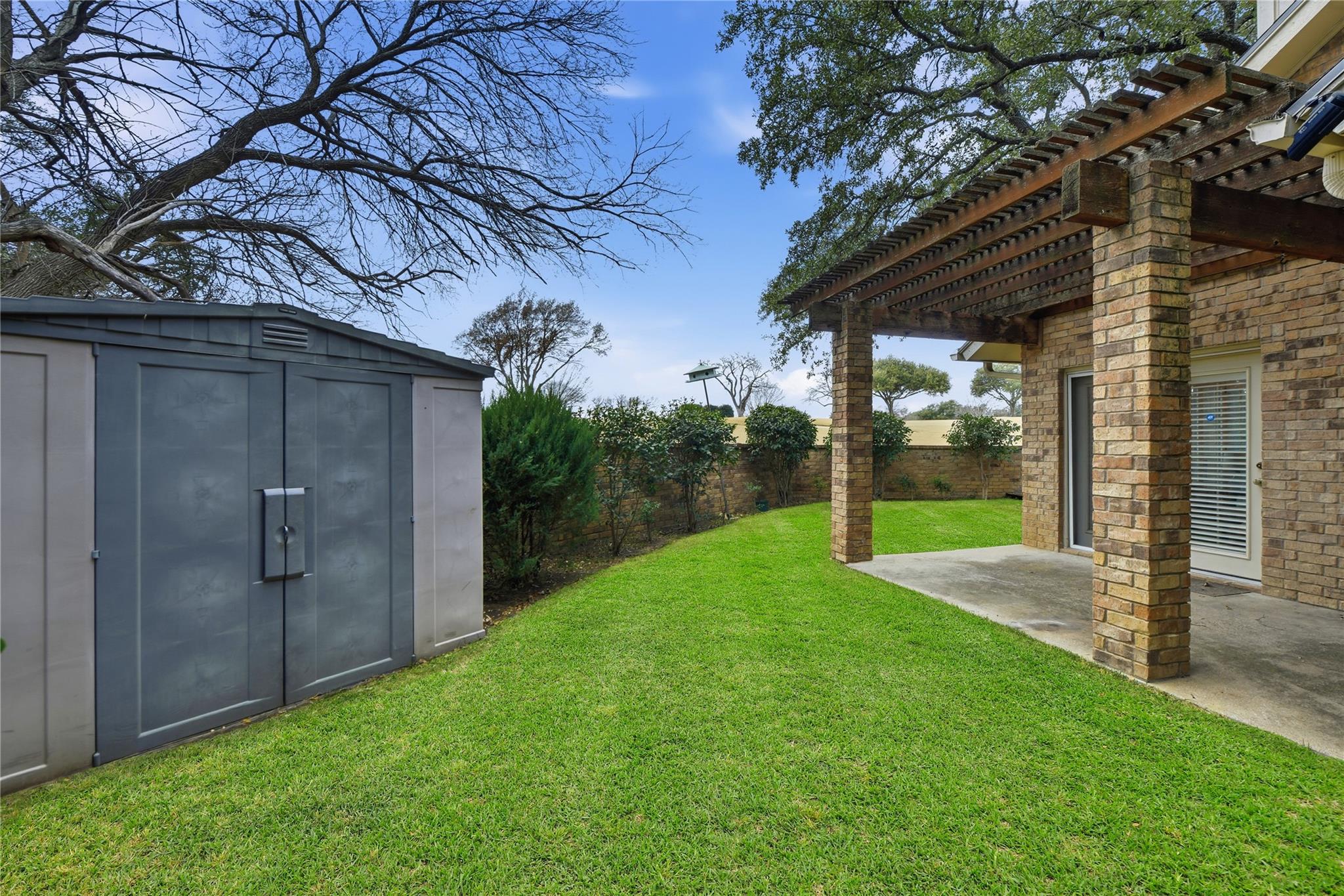 main property photo 39