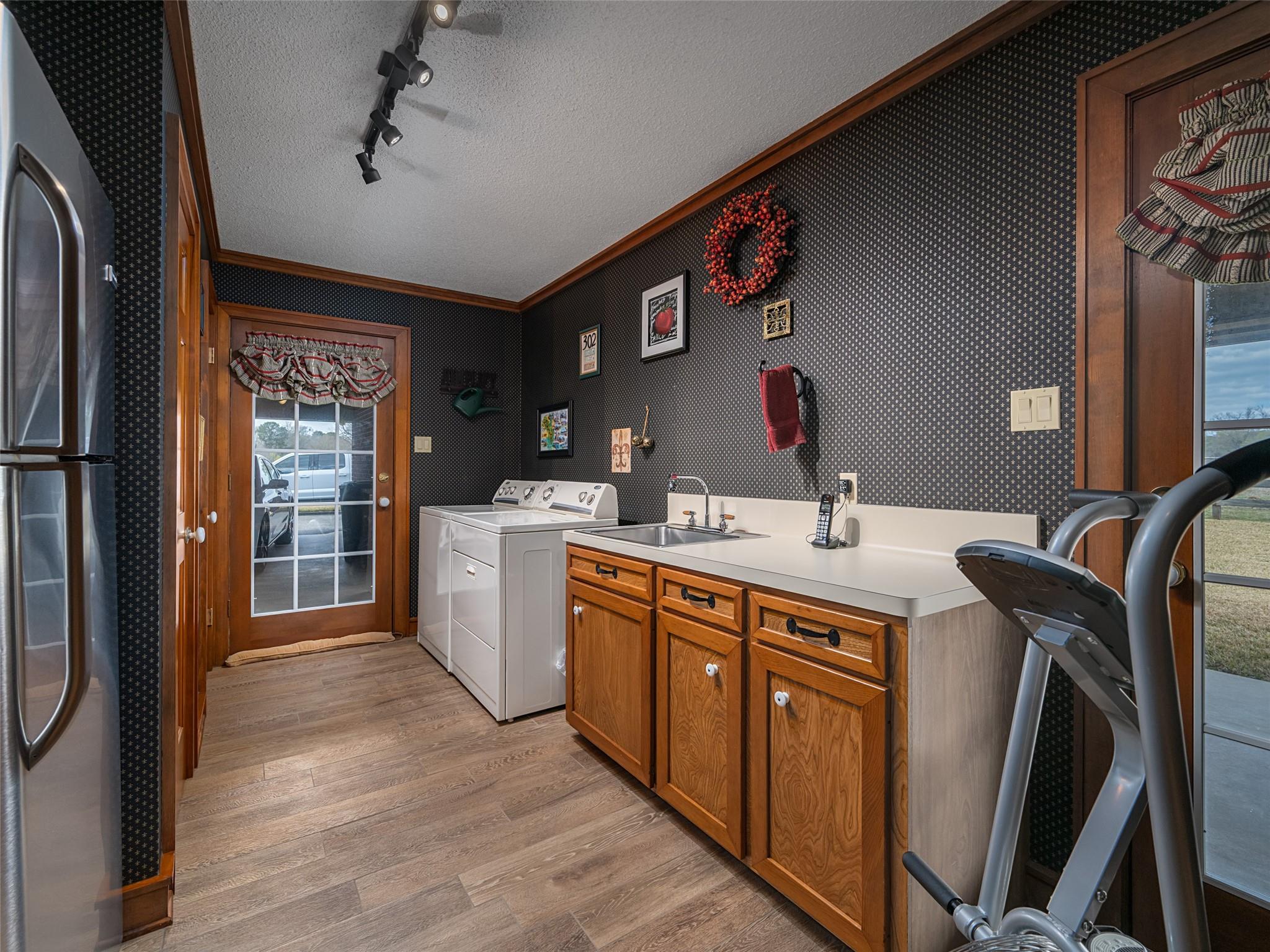 main property photo 24