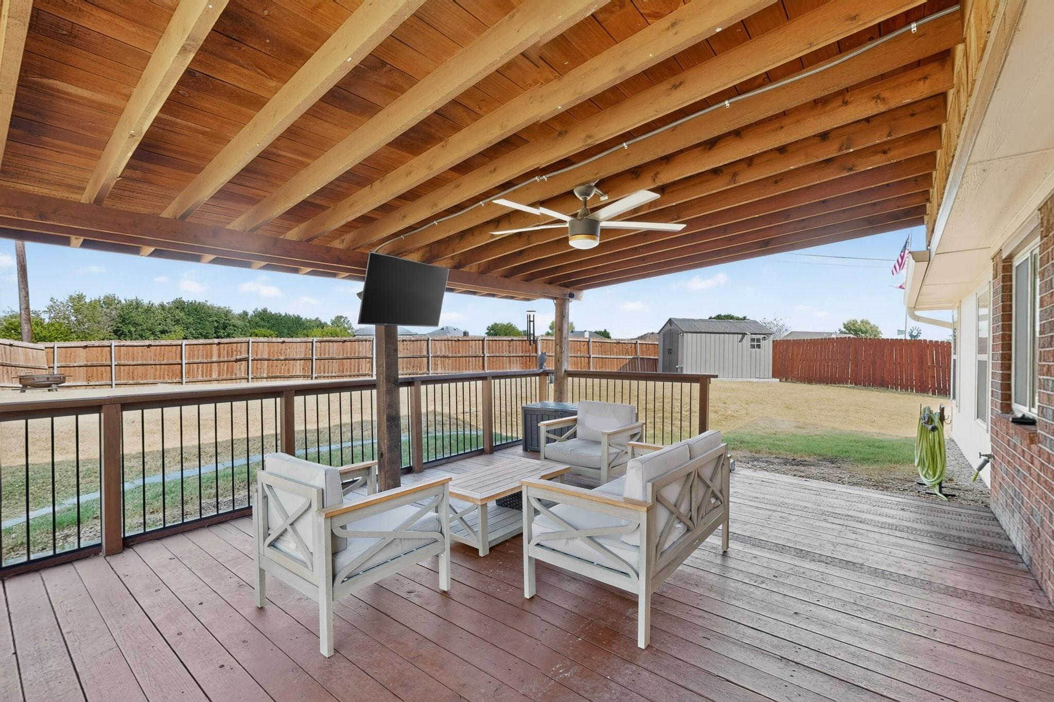 main property photo 30