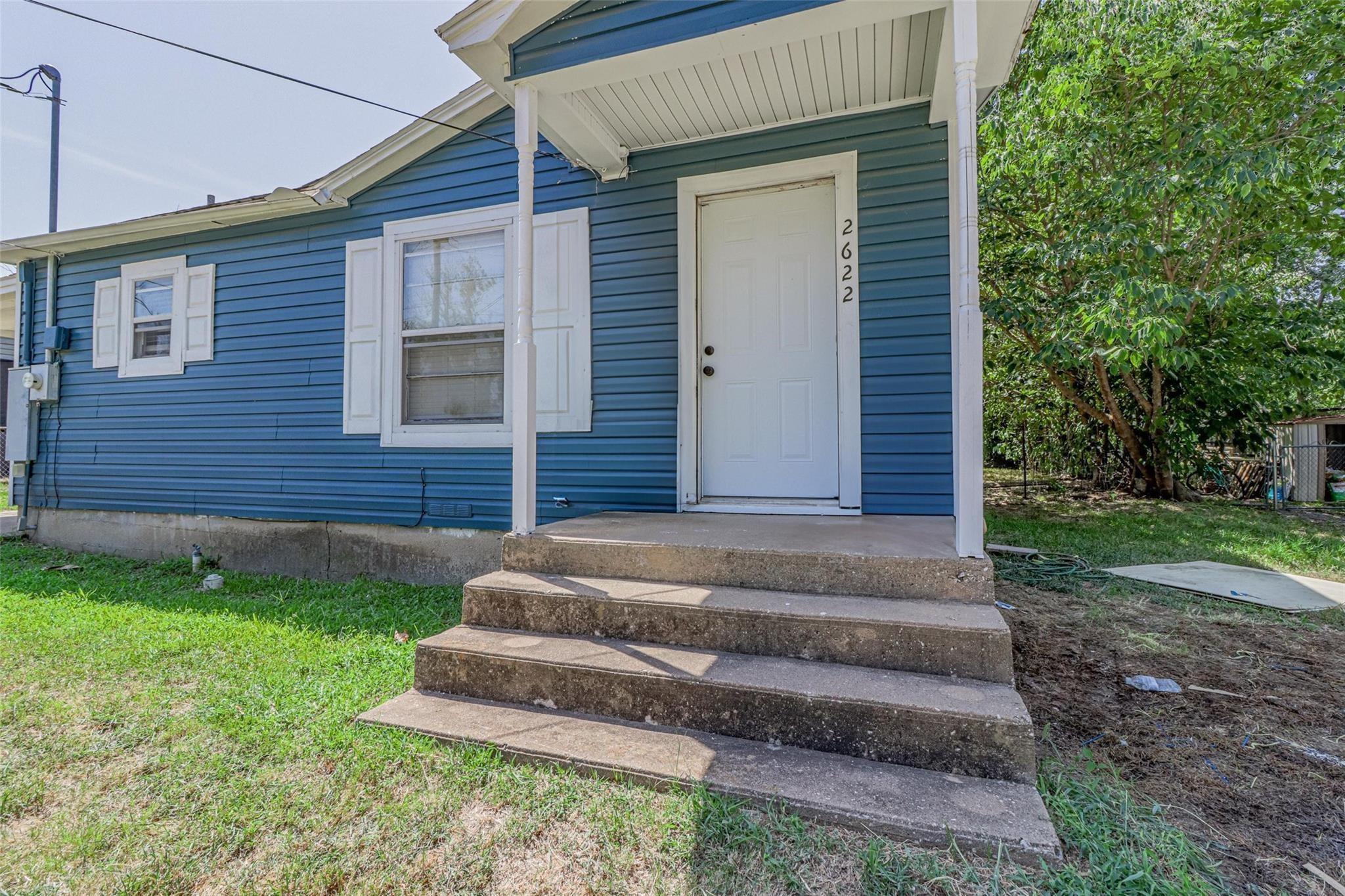 main property photo 11