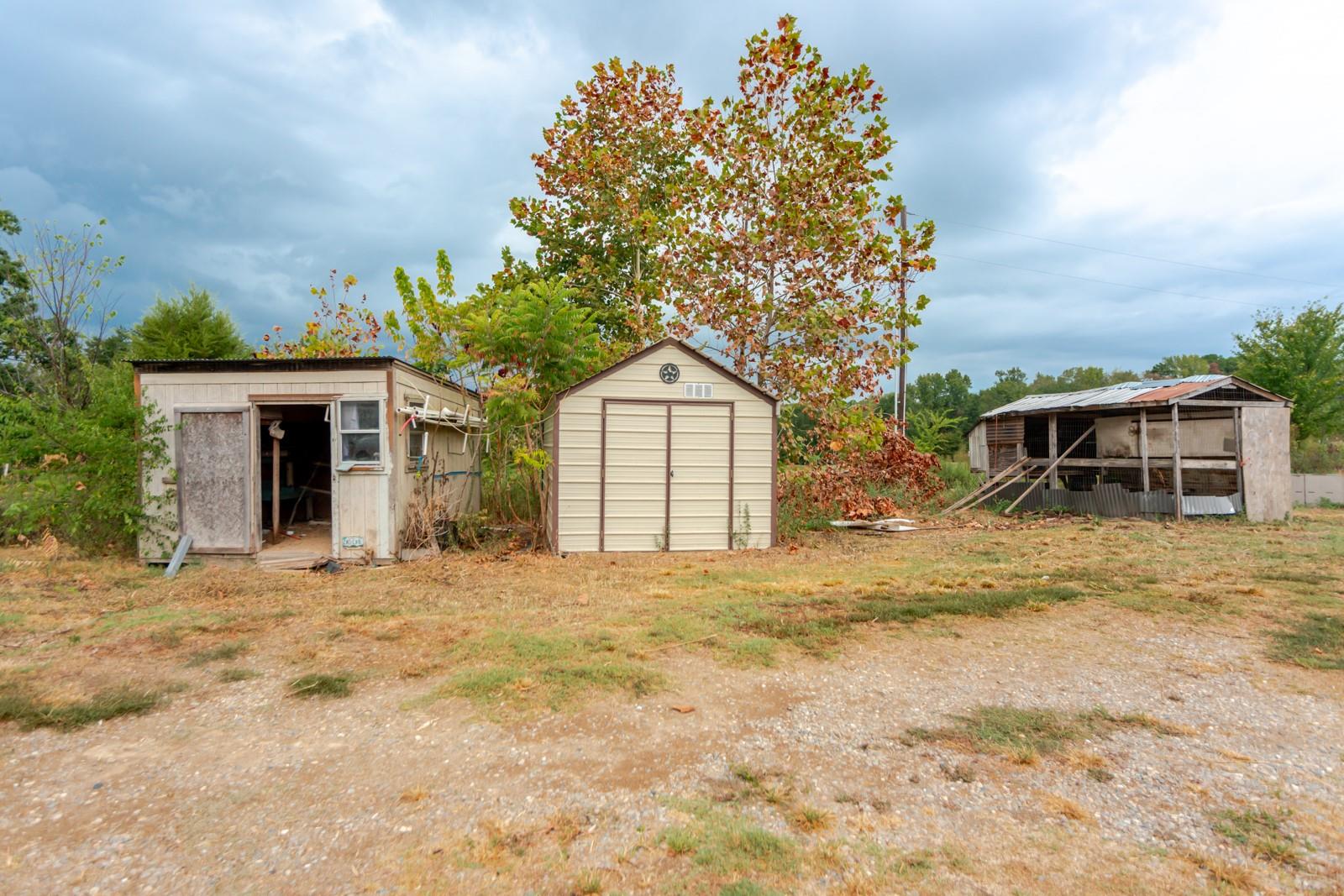main property photo 10