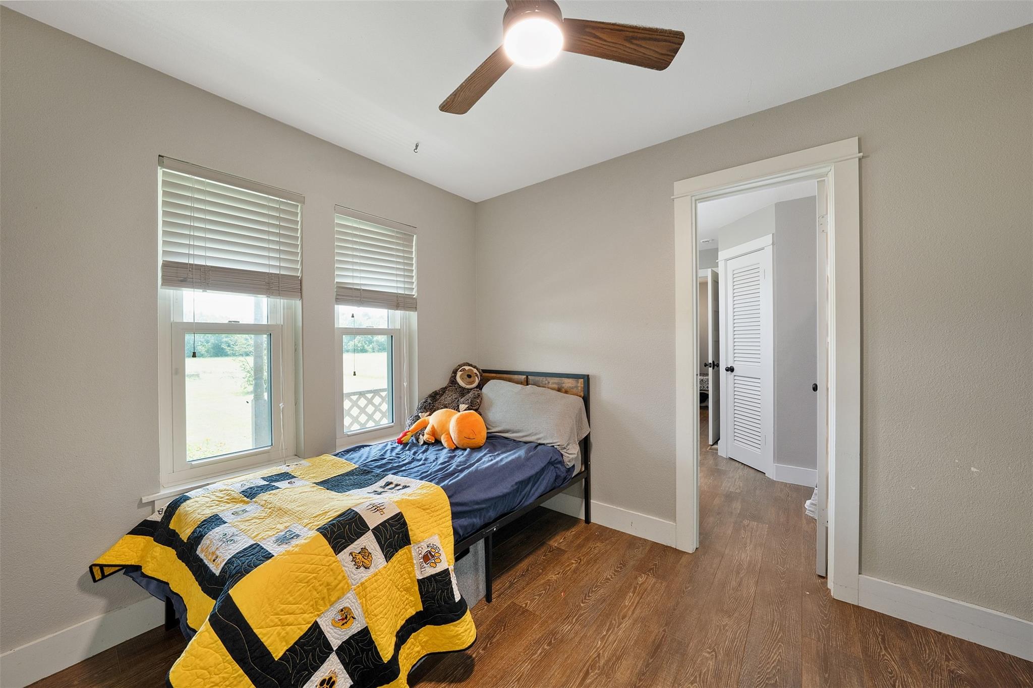 main property photo 22