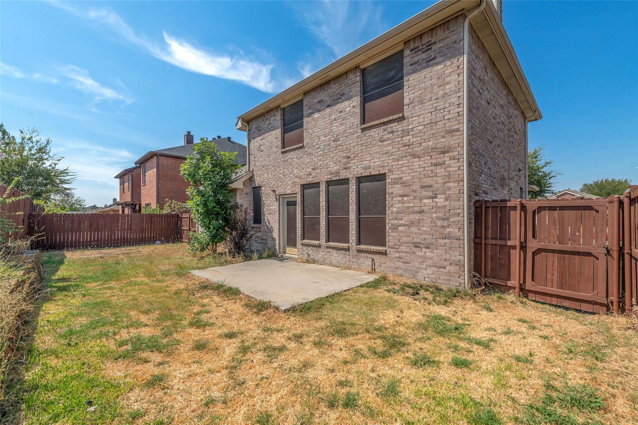 main property photo 31
