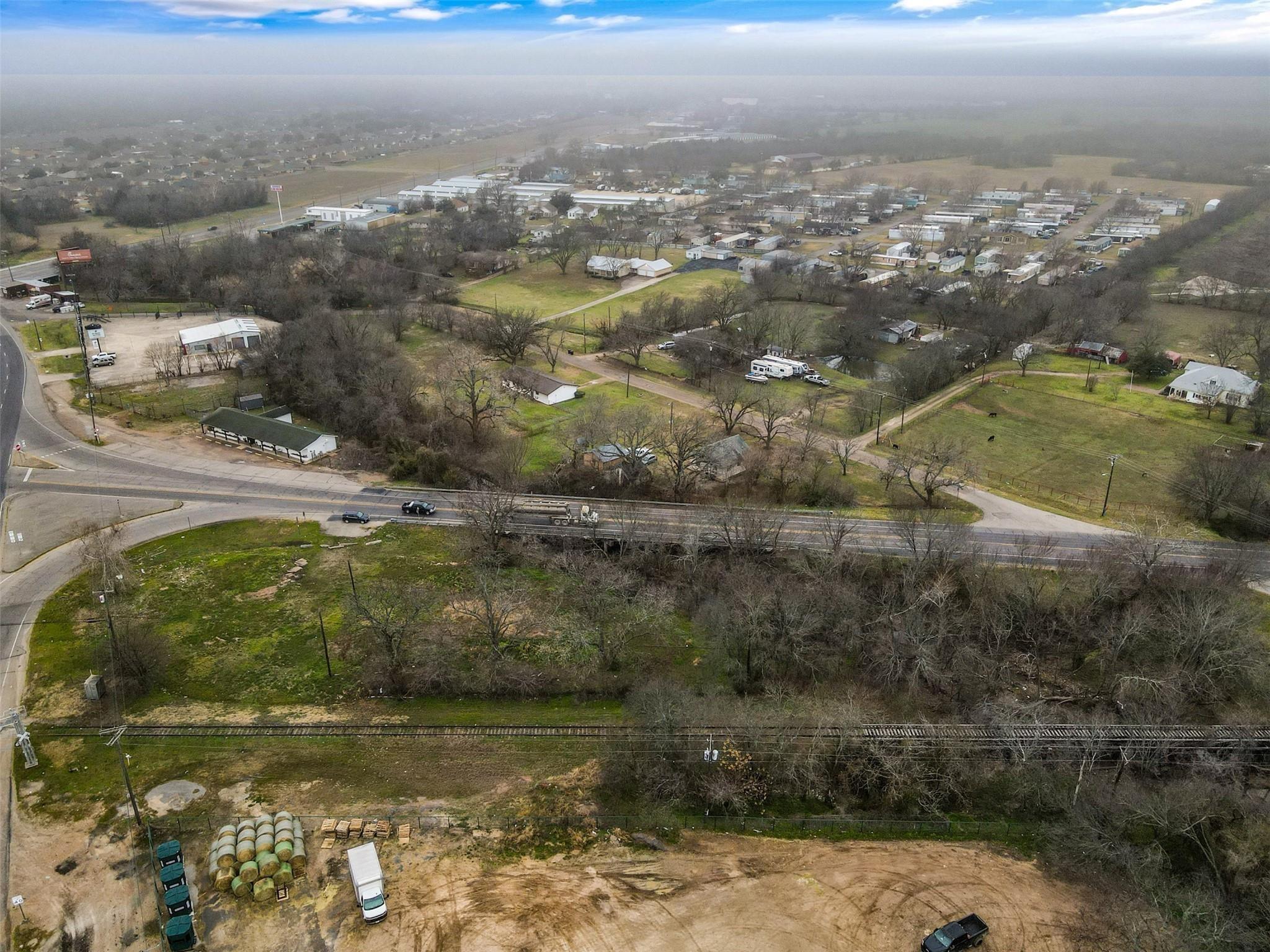 main property photo 7