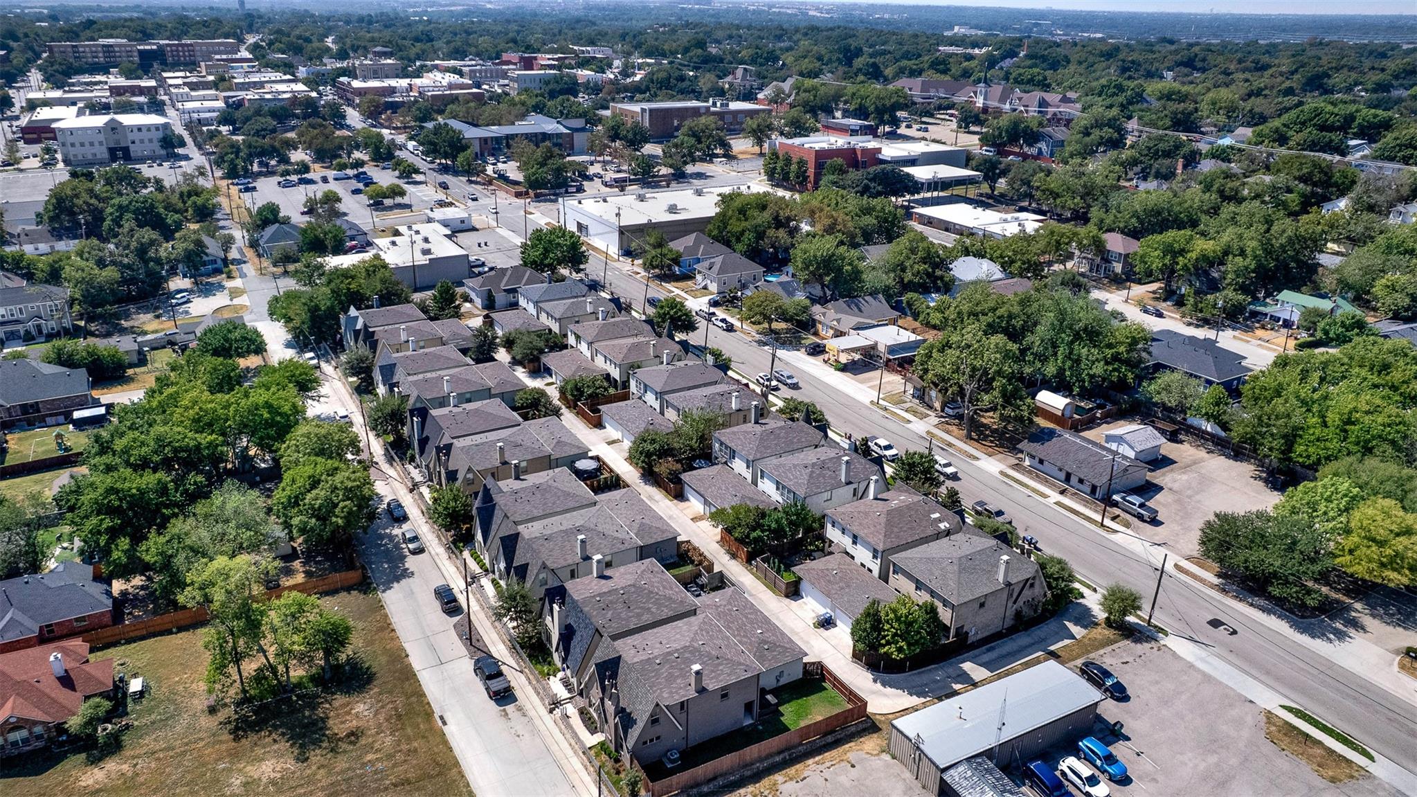 main property photo 36