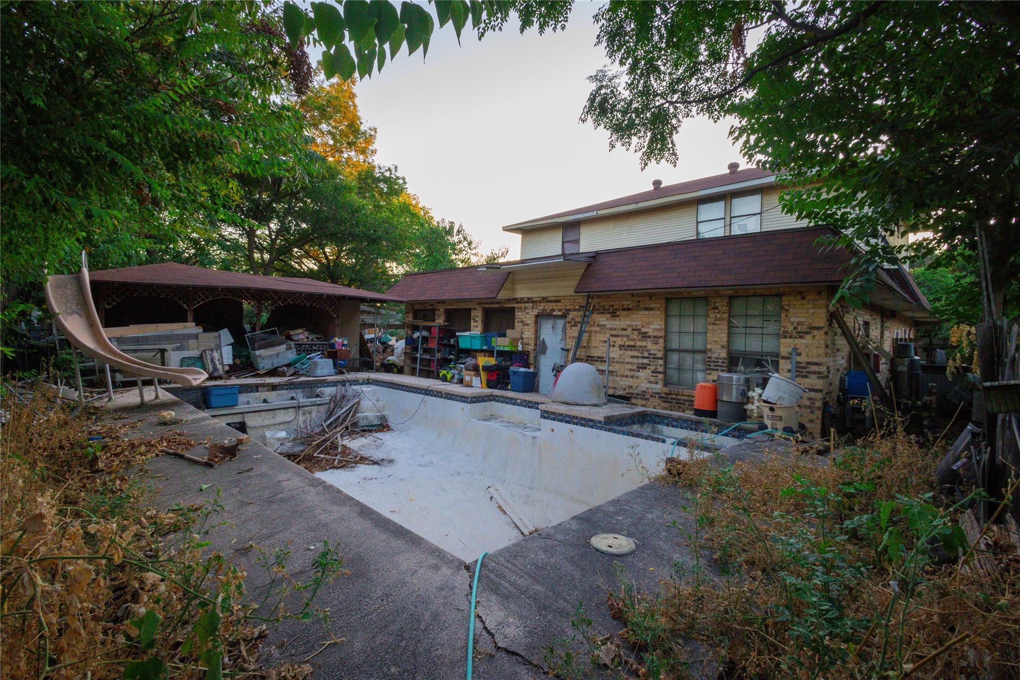main property photo 27