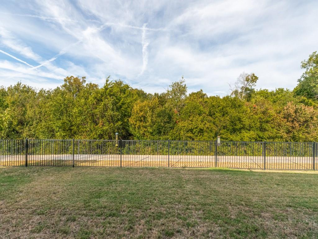 main property photo 11
