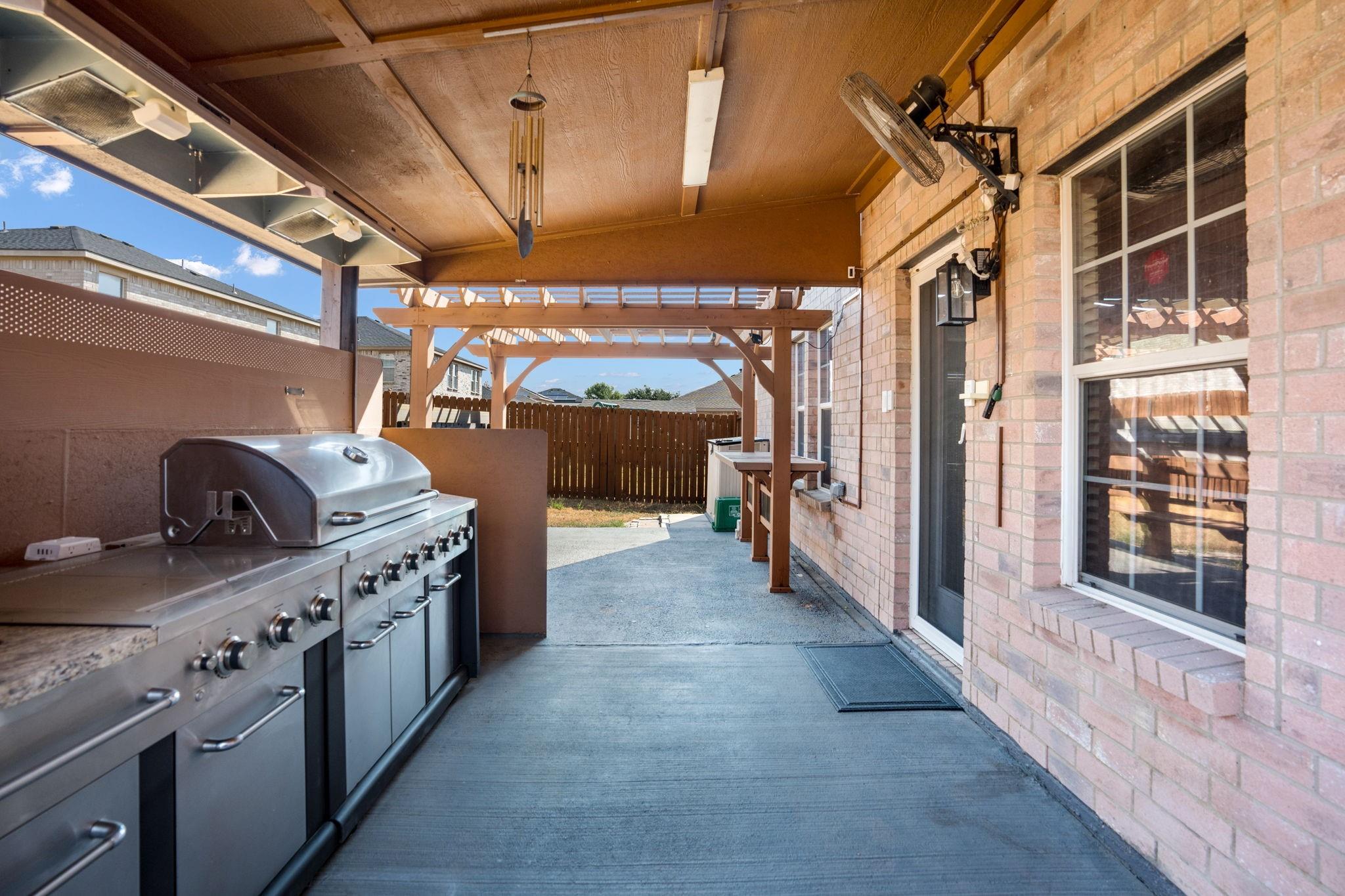 main property photo 31