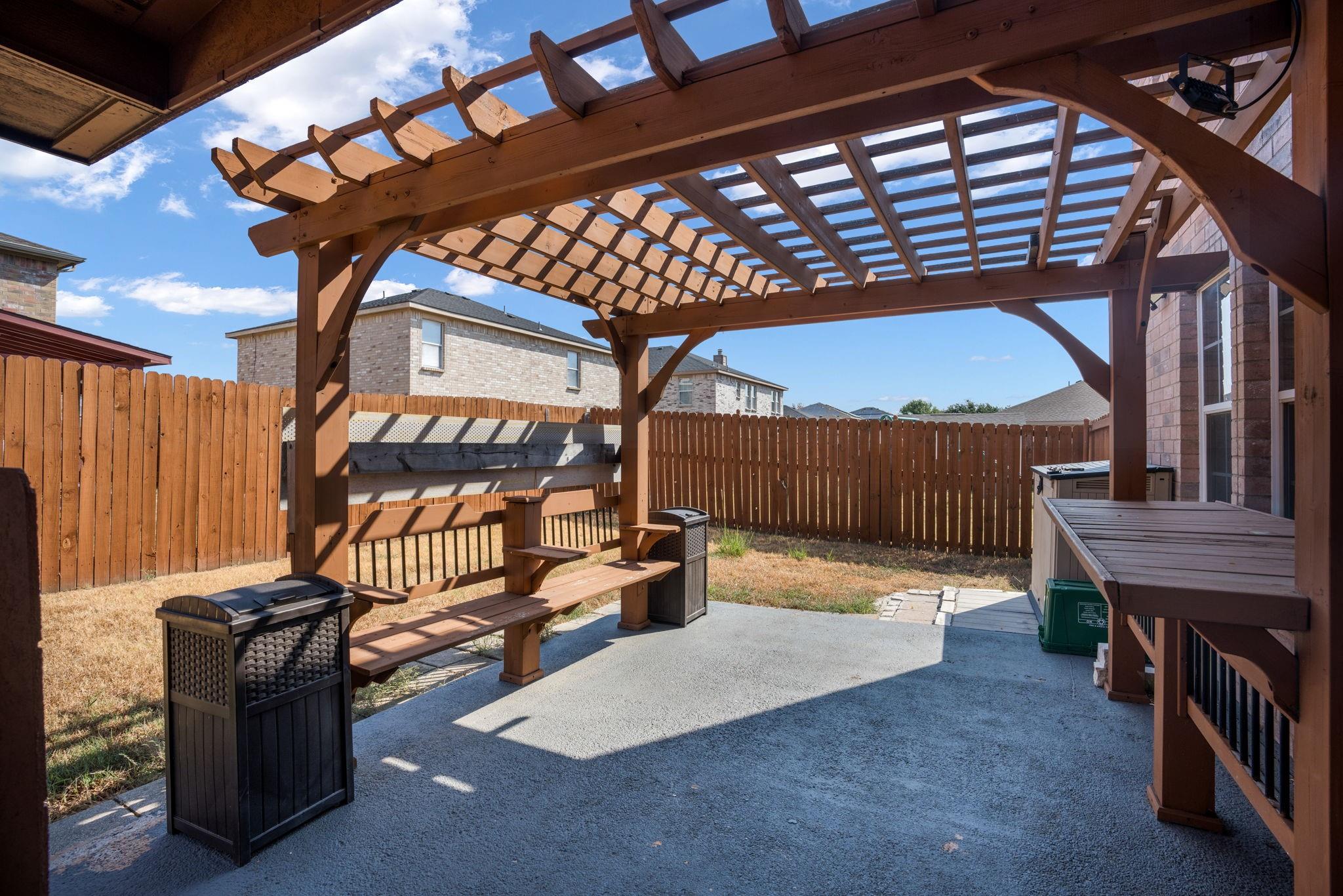main property photo 32