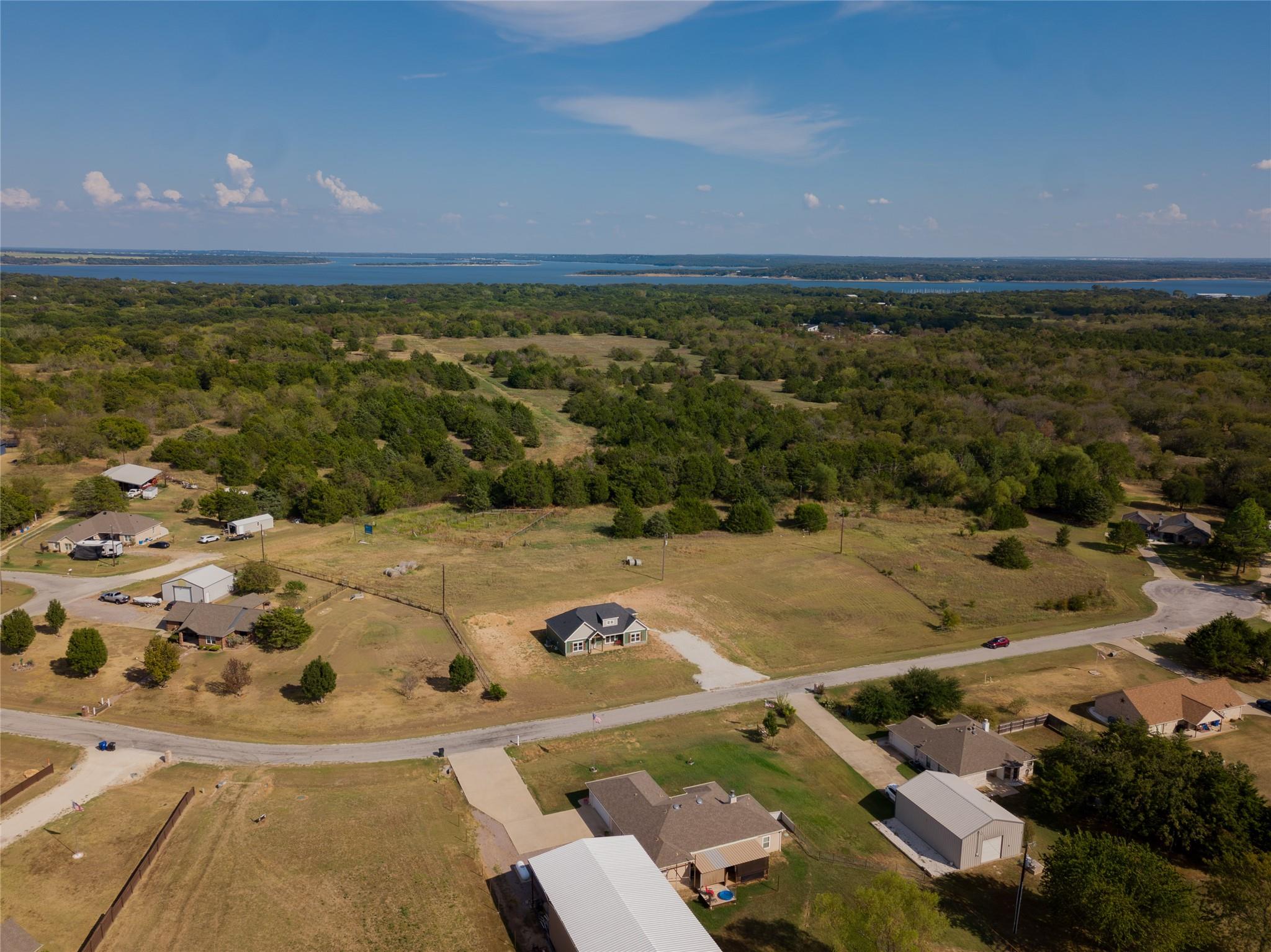 main property photo 28