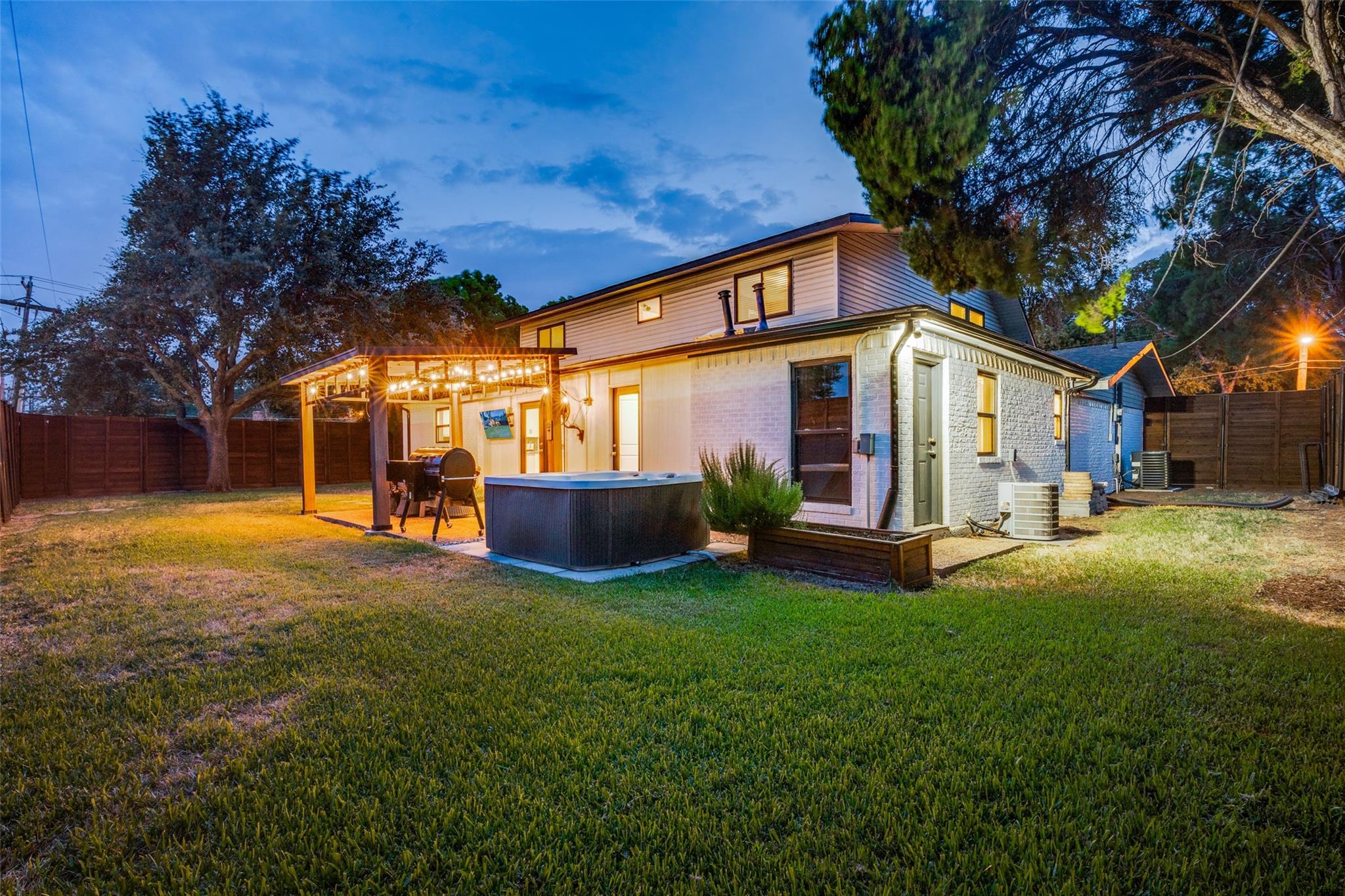 main property photo 27