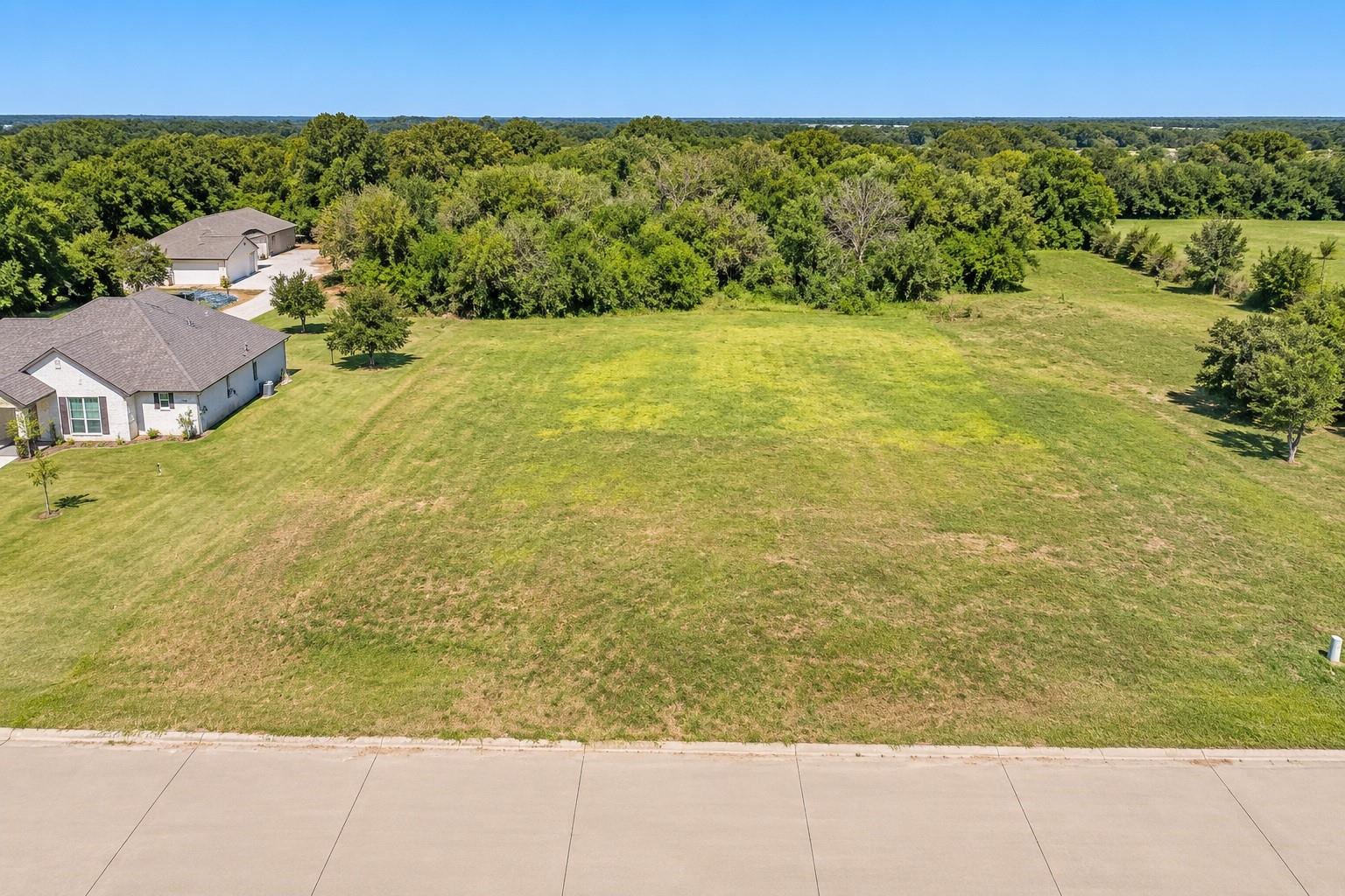 main property photo 6