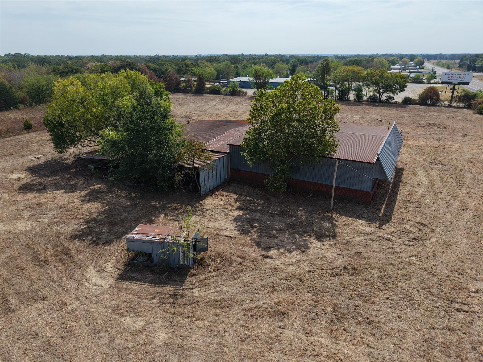 main property photo 14