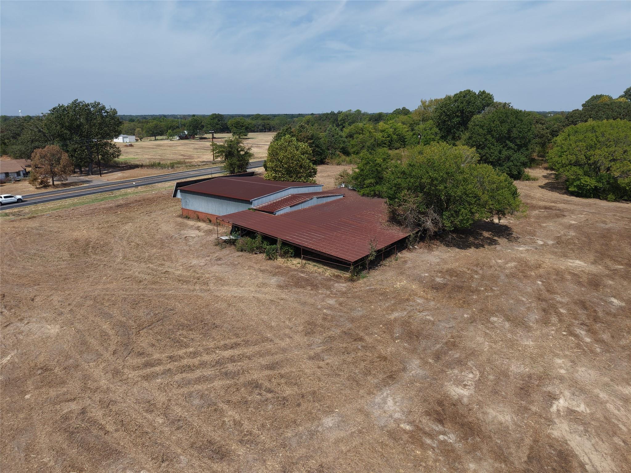 main property photo 17