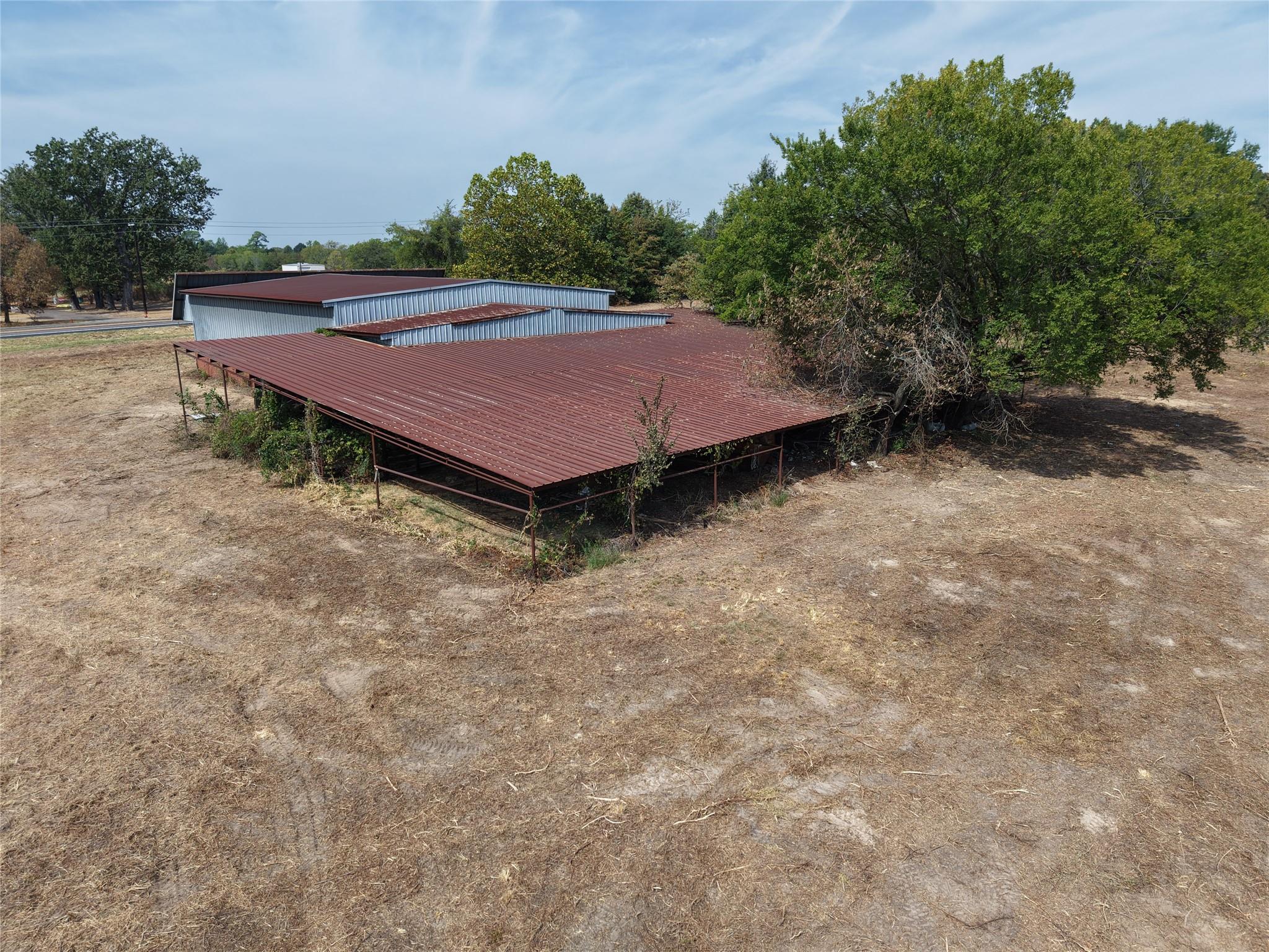 main property photo 19