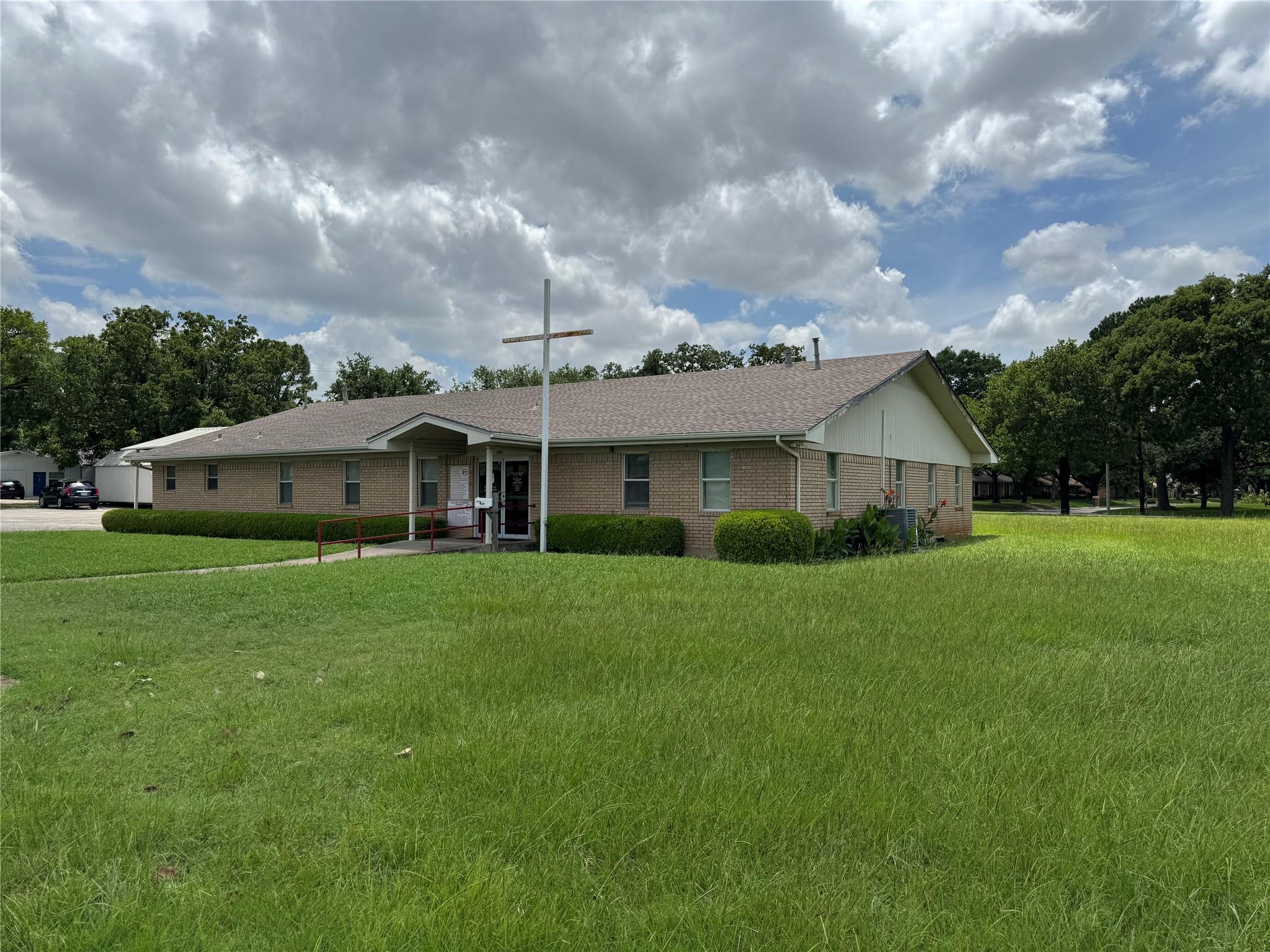 main property photo 1