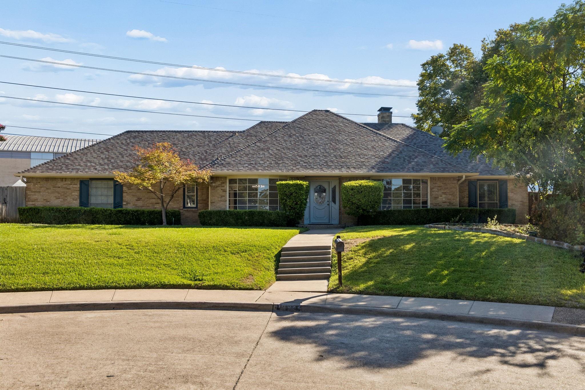 main property photo 23