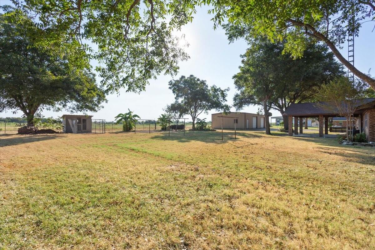 main property photo 27