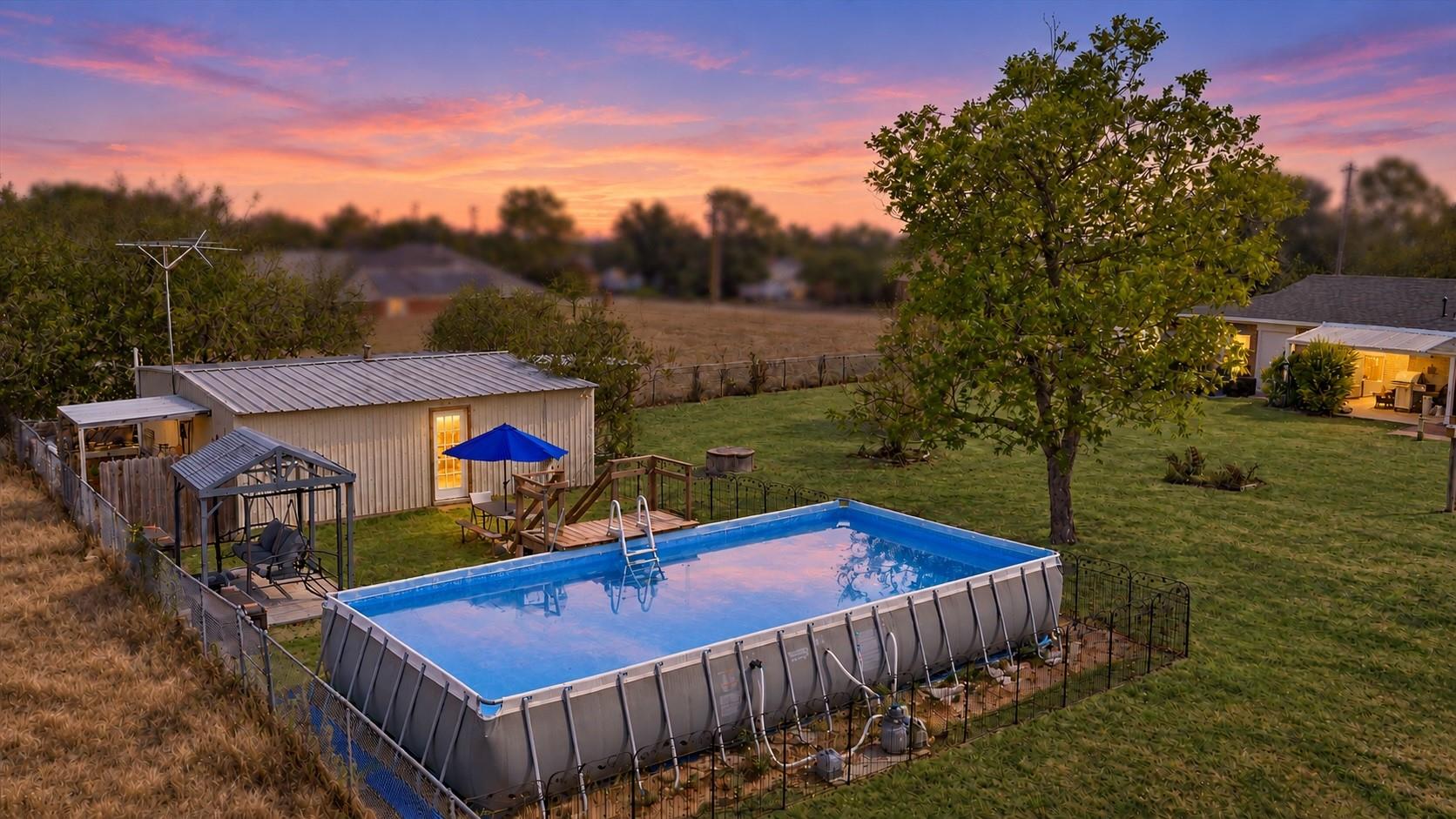 main property photo 38
