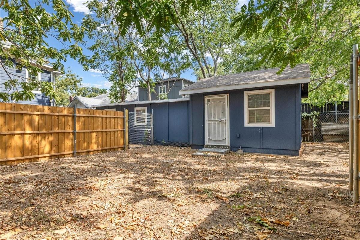 main property photo 36