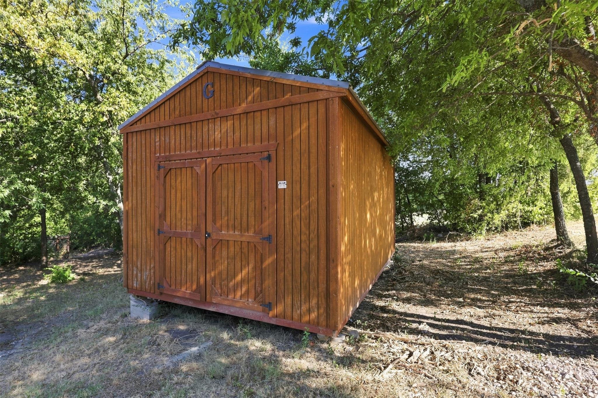 main property photo 35