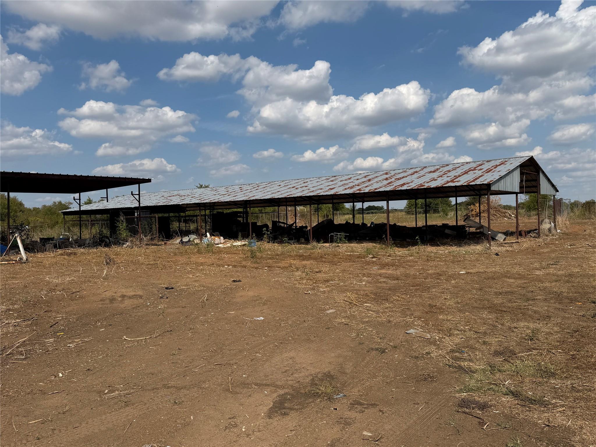 main property photo 27