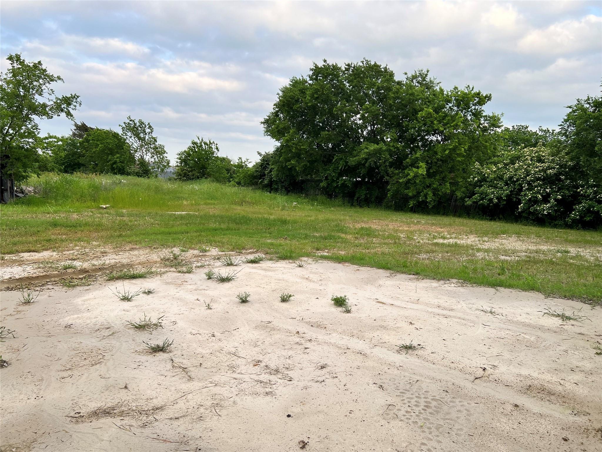 main property photo 15