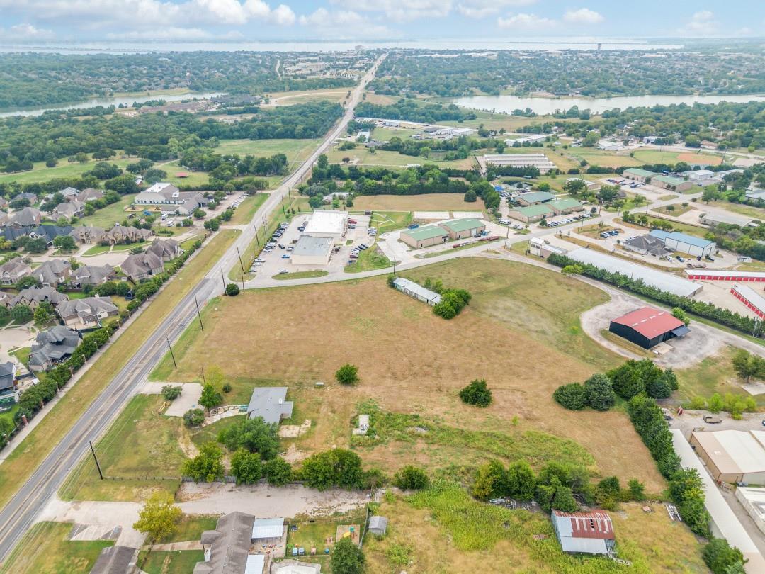 main property photo 29