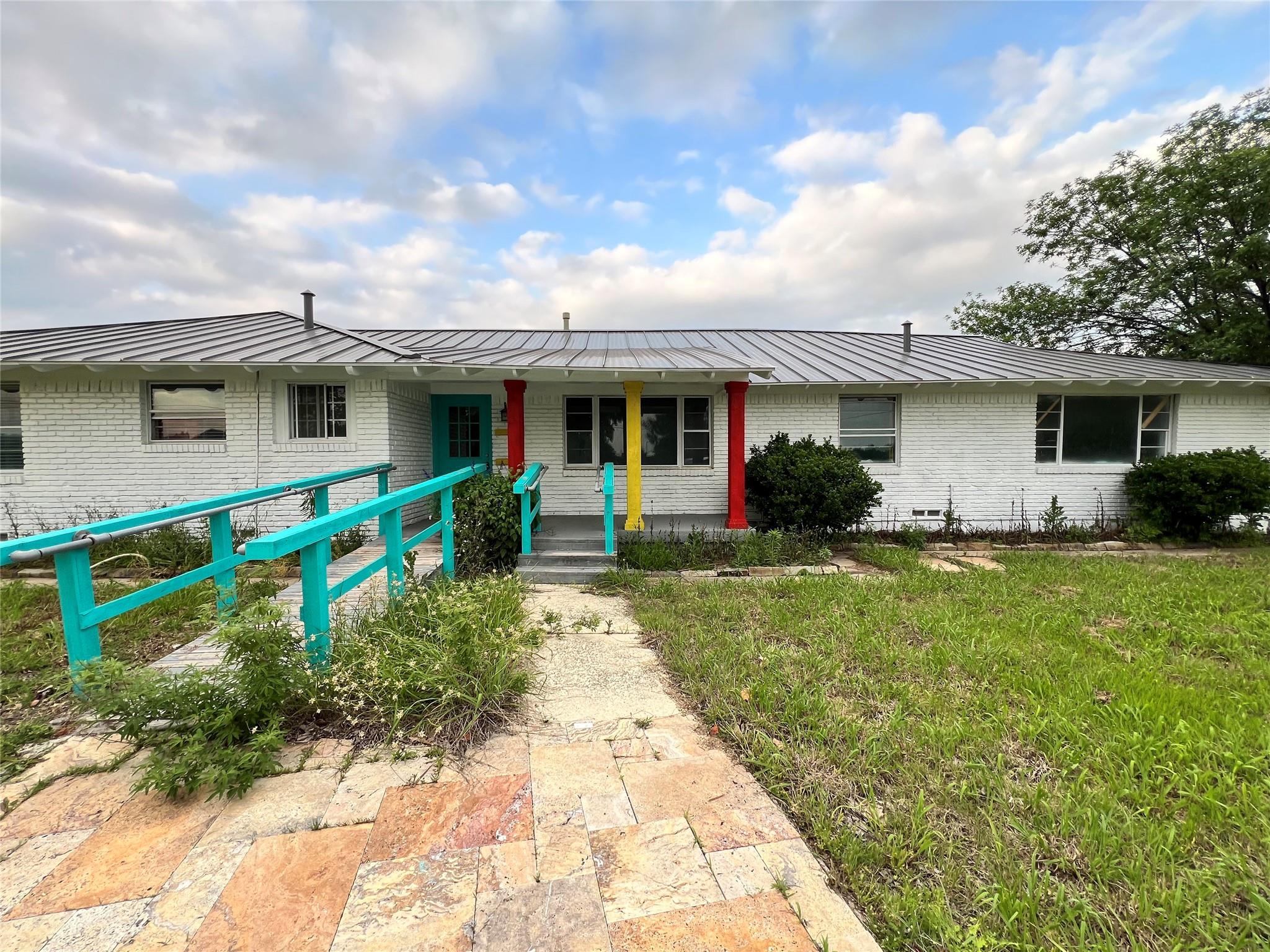 main property photo 7
