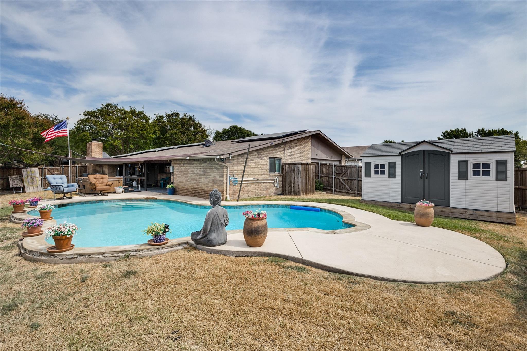 main property photo 20