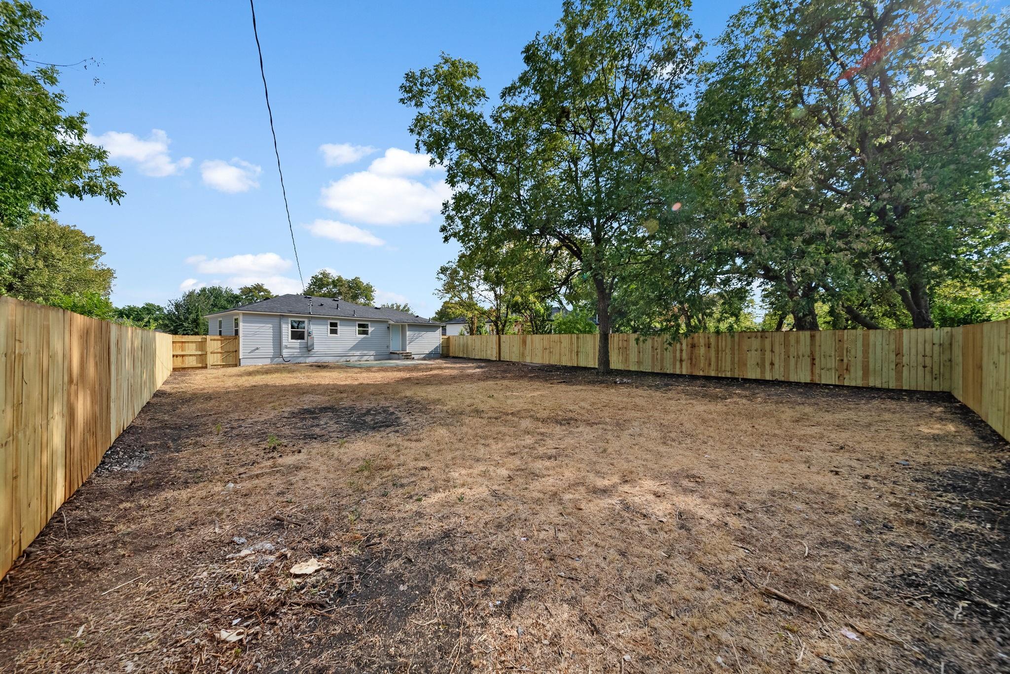 main property photo 22