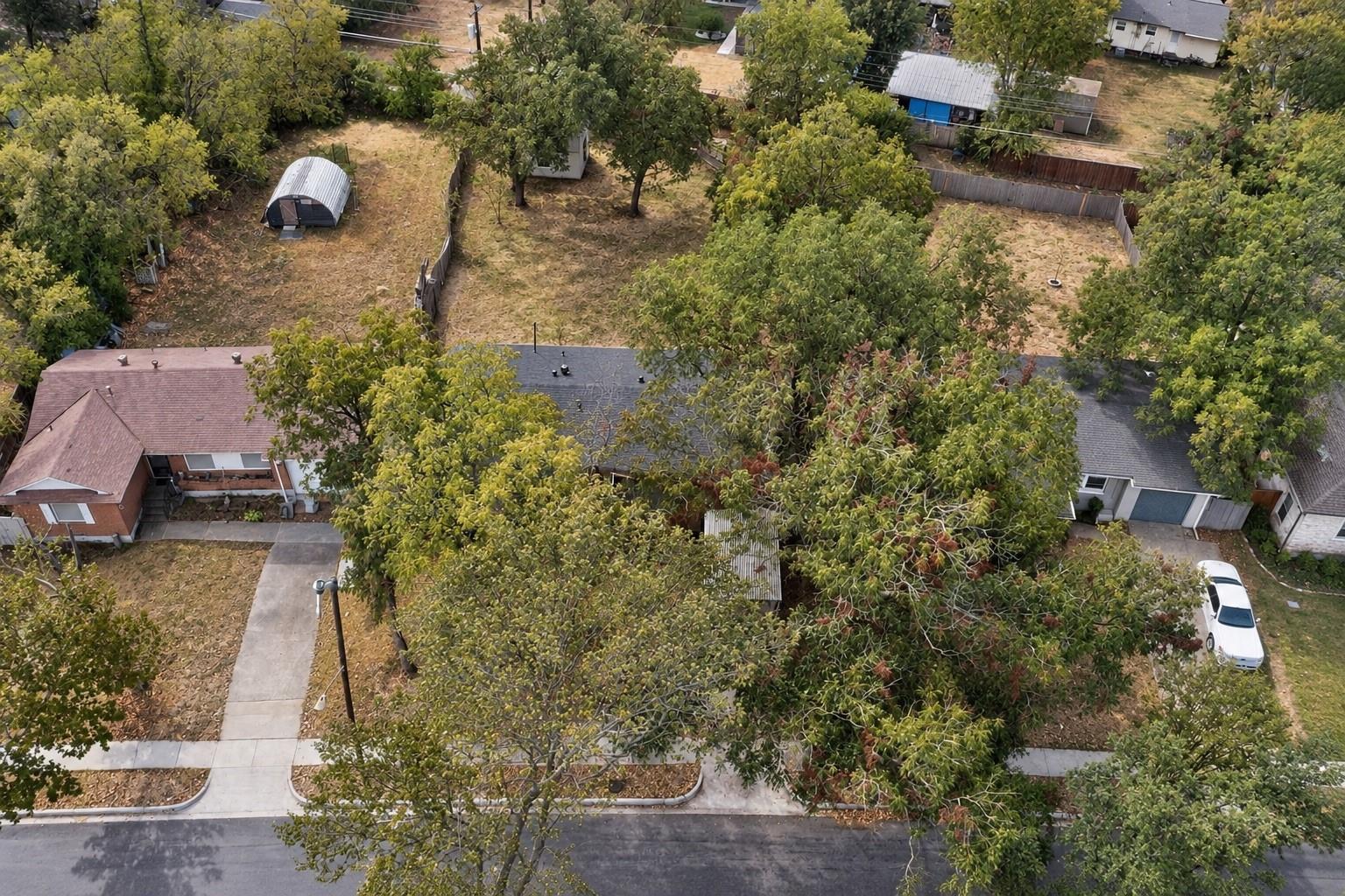 main property photo 24