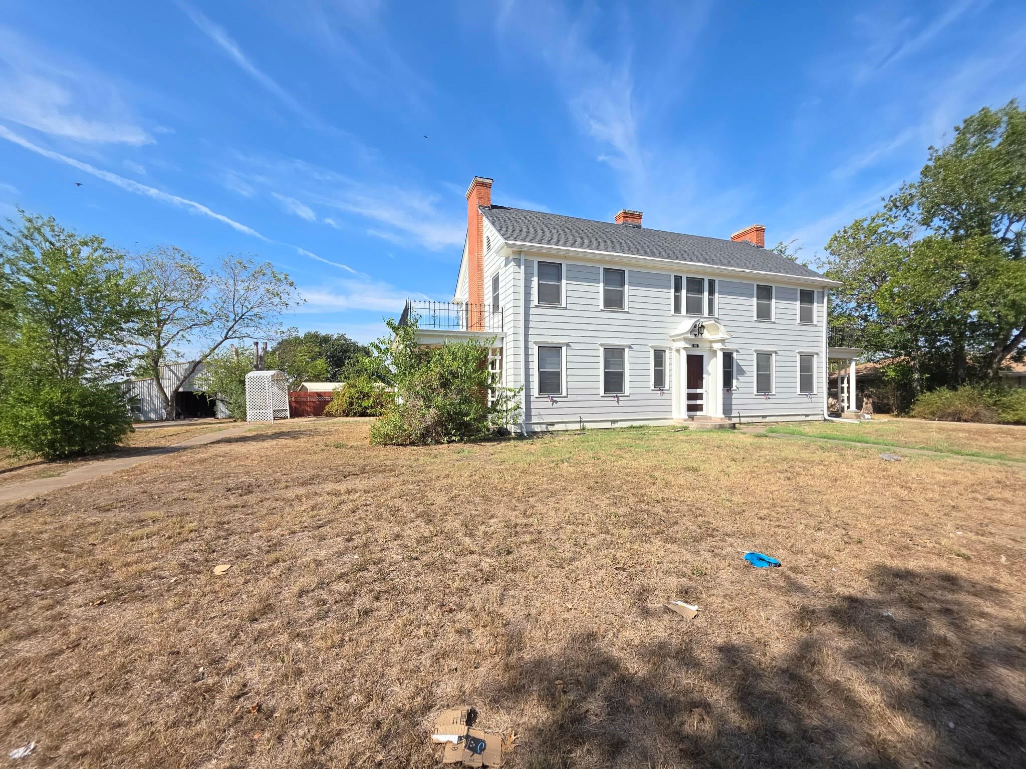 main property photo 2
