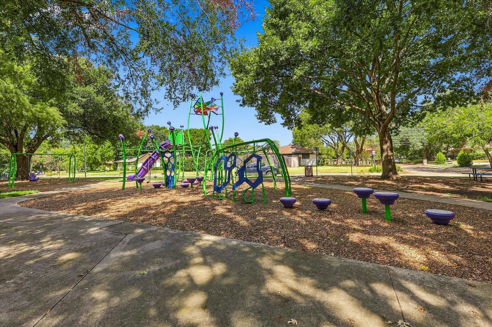 main property photo 37