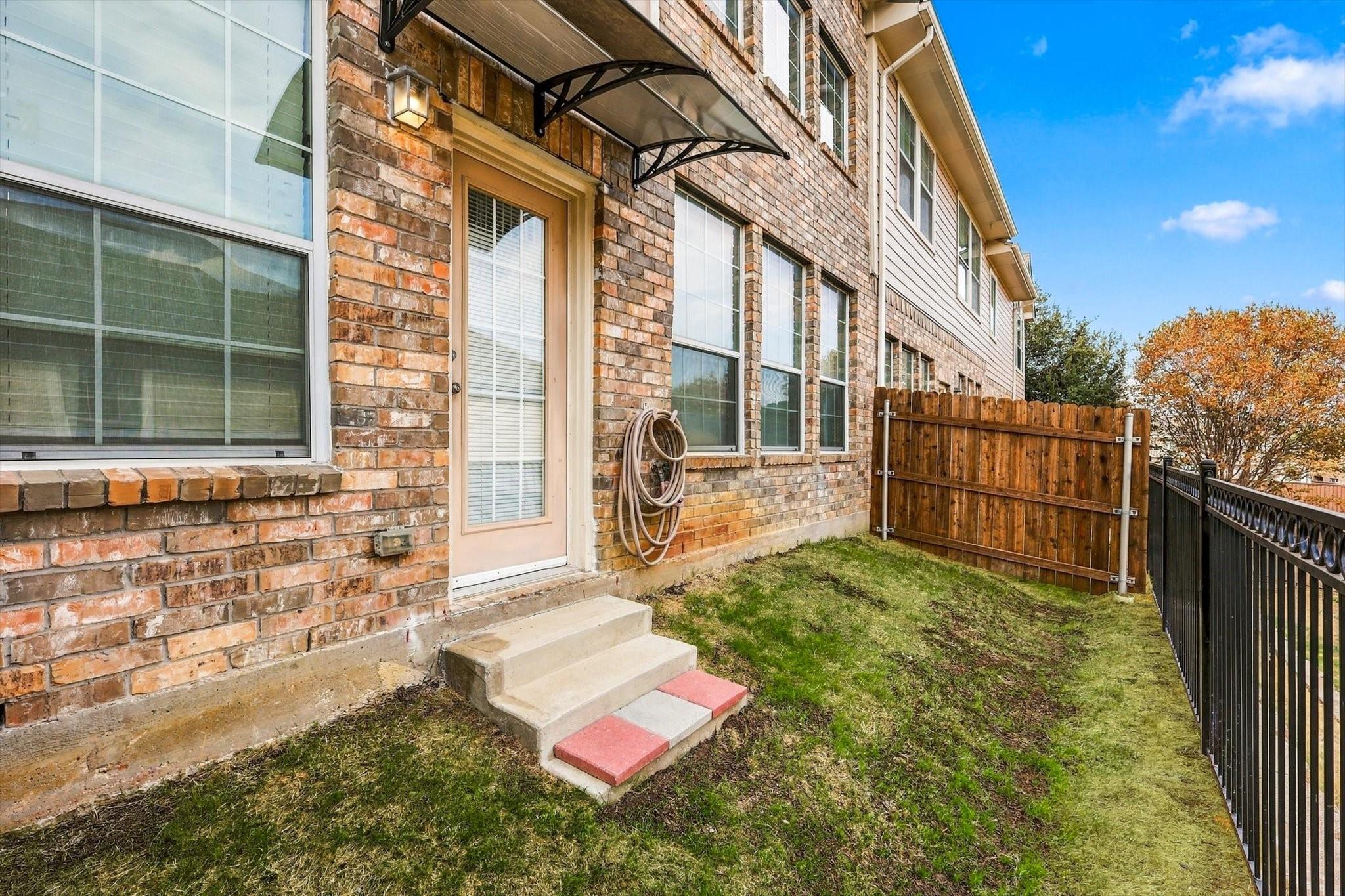 main property photo 18