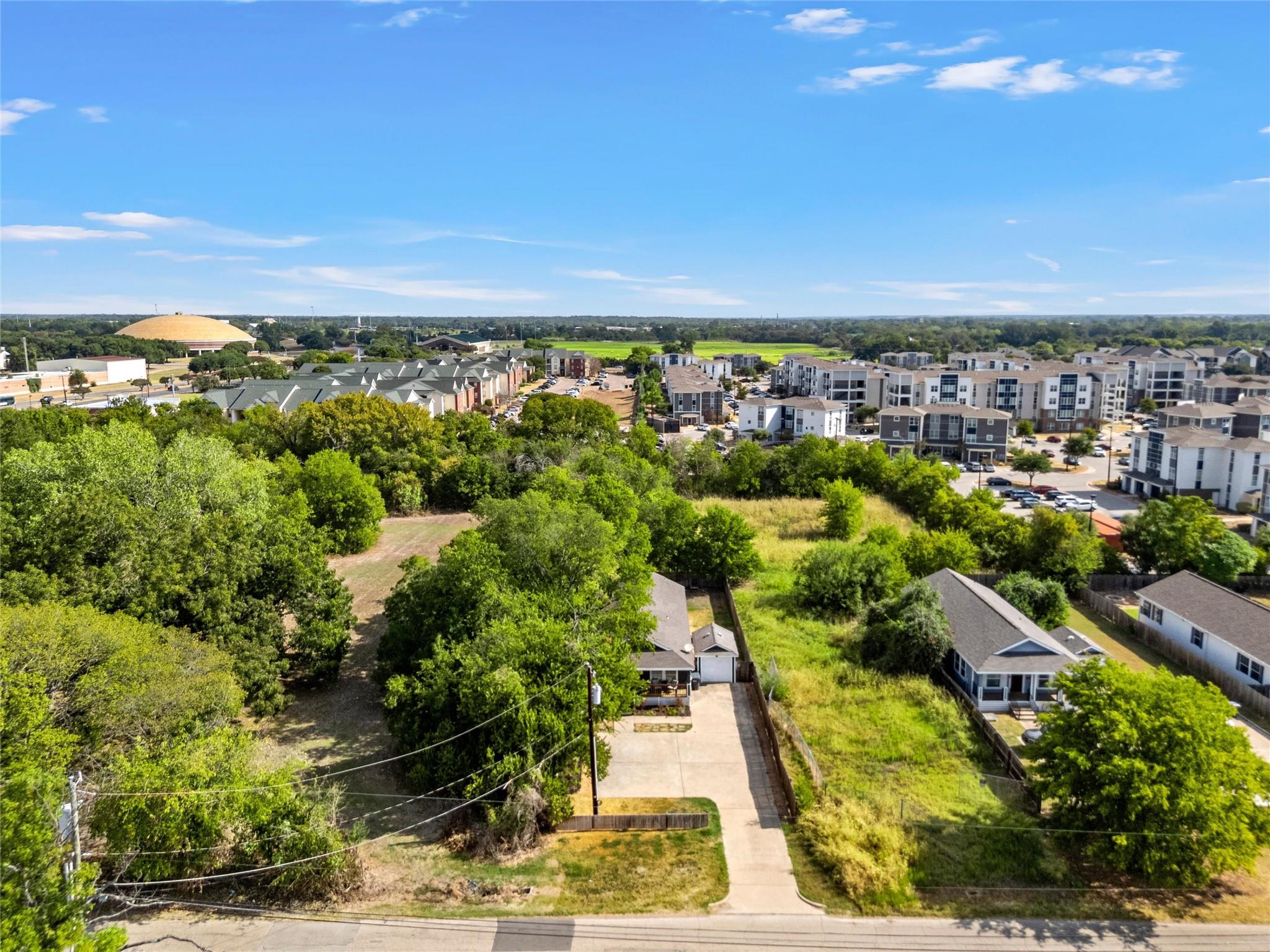main property photo 36