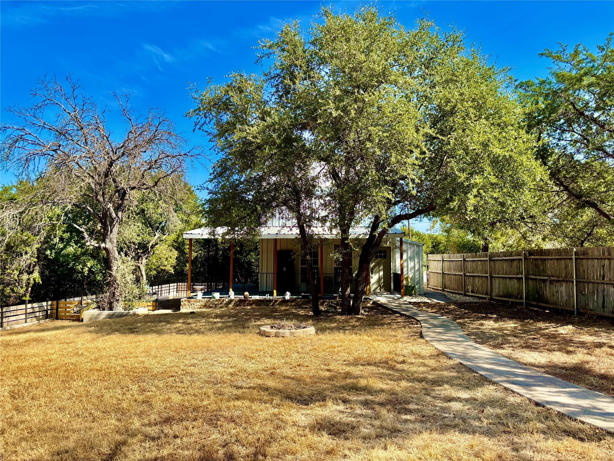 main property photo 31