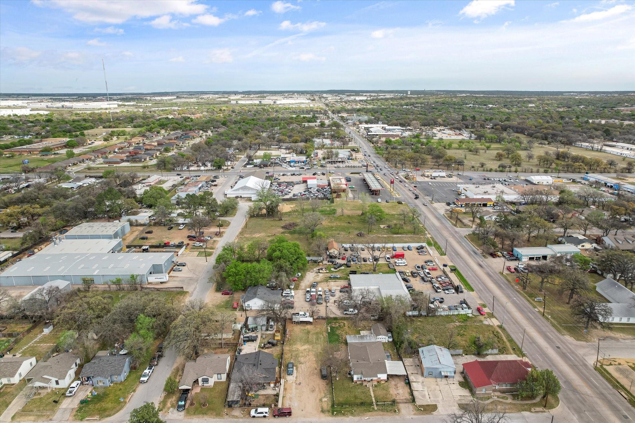 main property photo 9