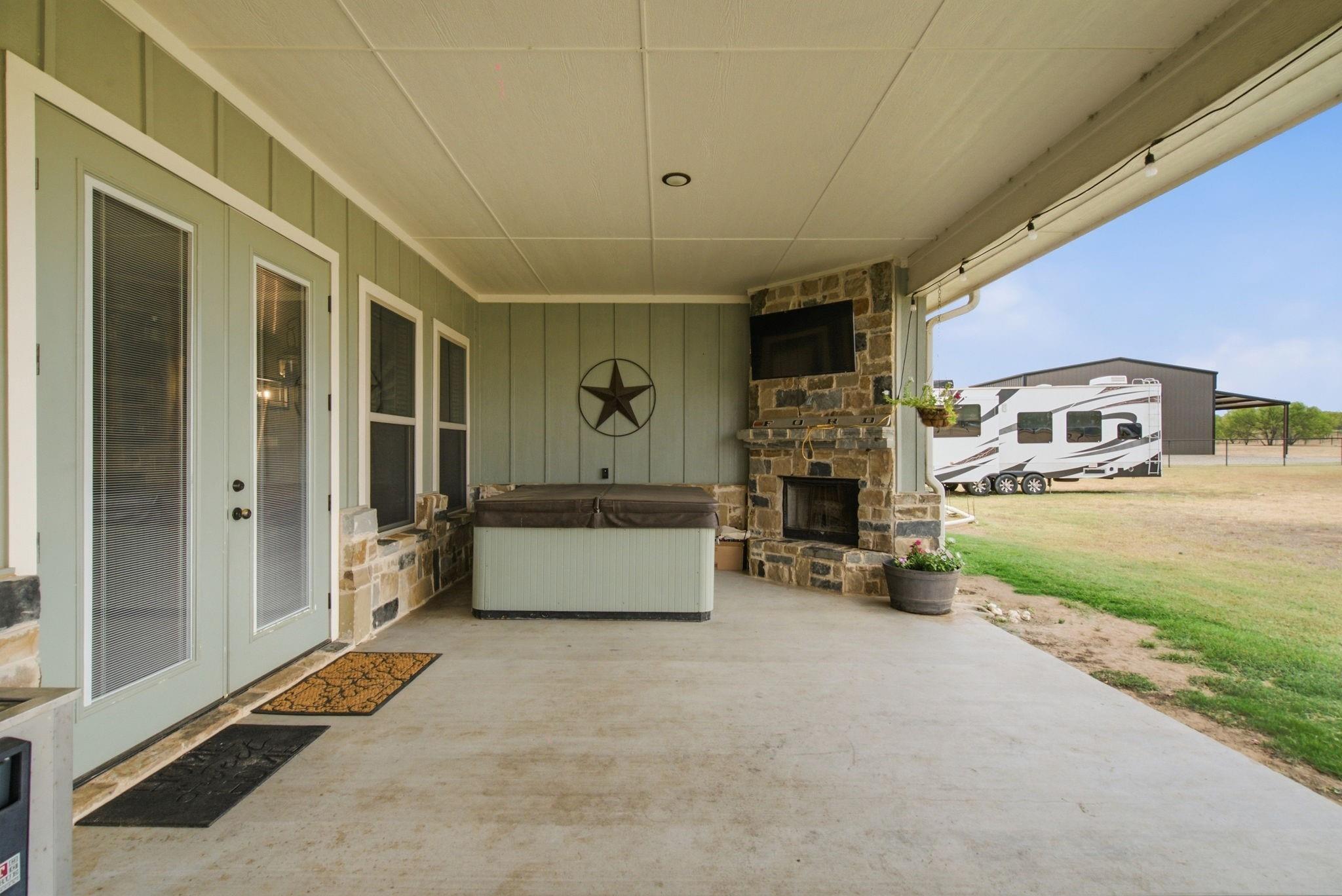 main property photo 31